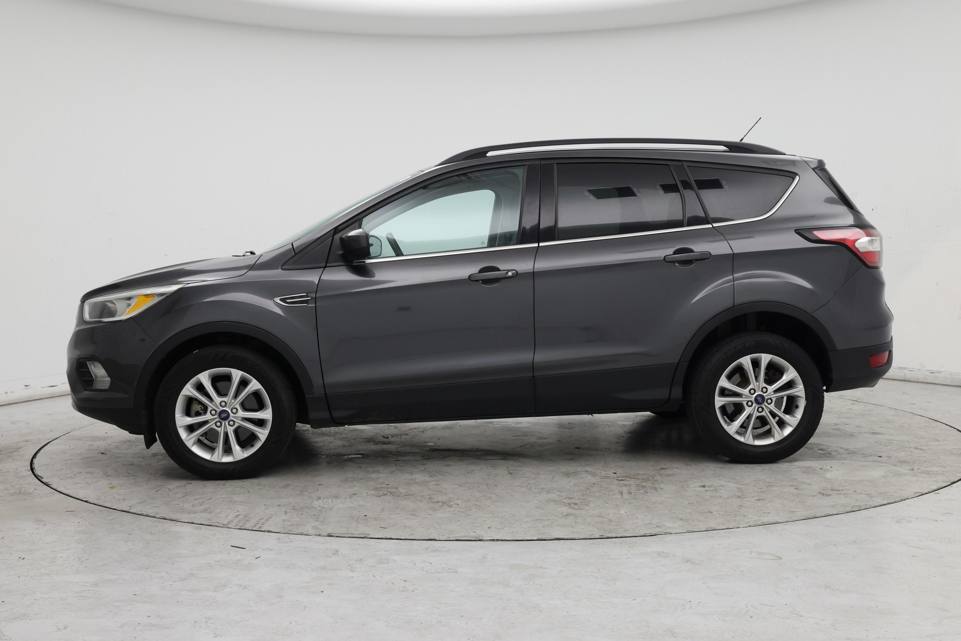 Thumbnail: 2018 Ford Escape - 3