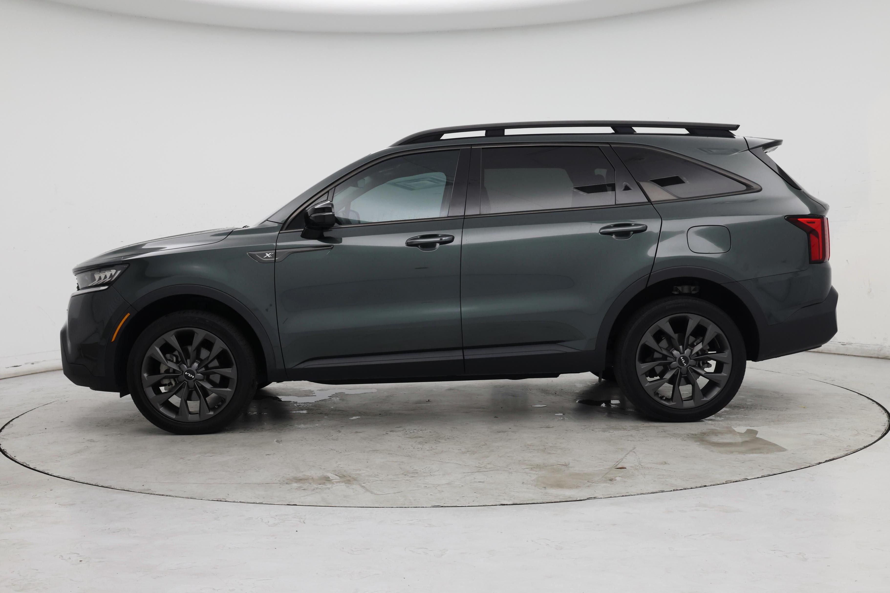 Thumbnail: 2023 Kia Sorento - 3