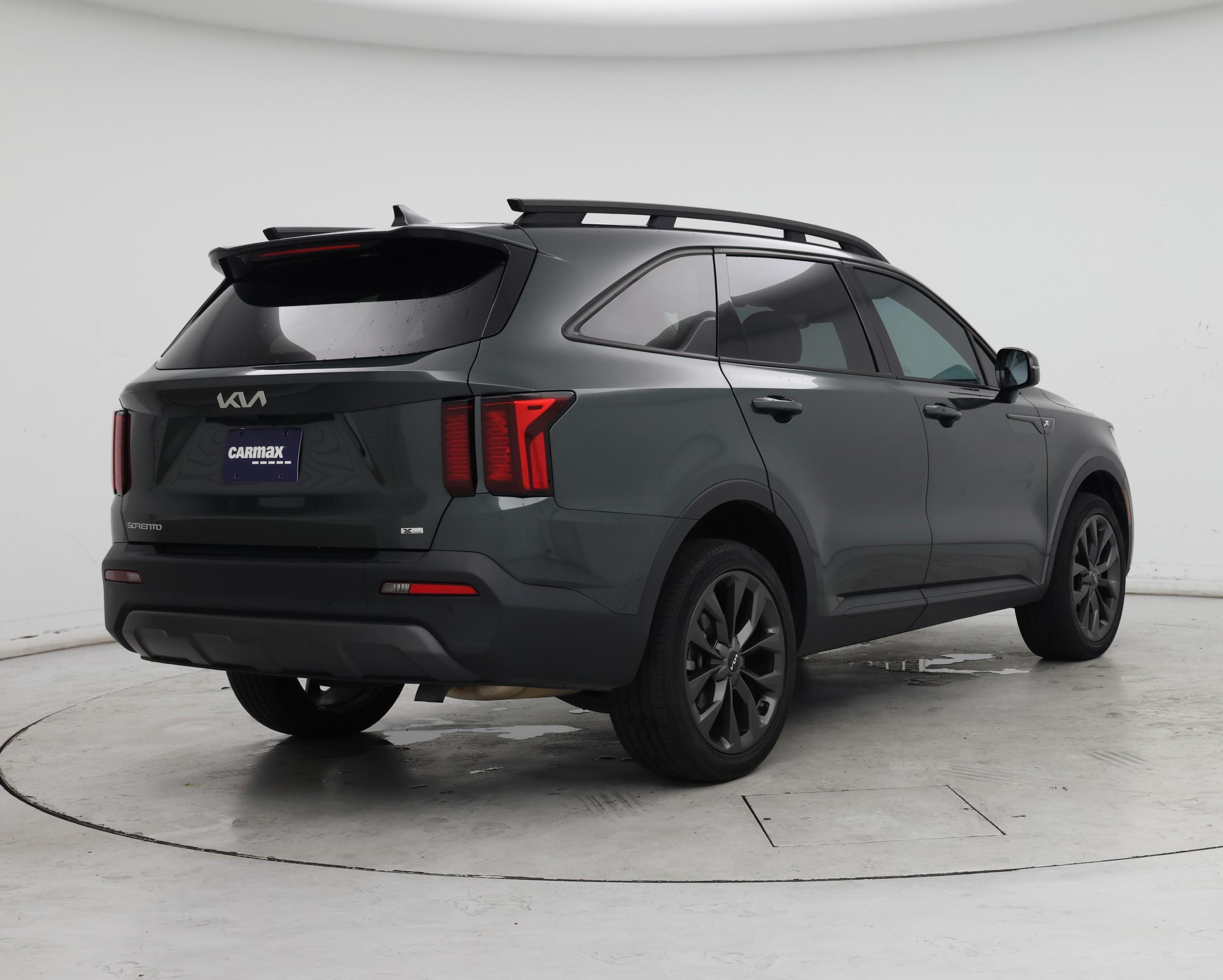 Thumbnail: 2023 Kia Sorento - 8