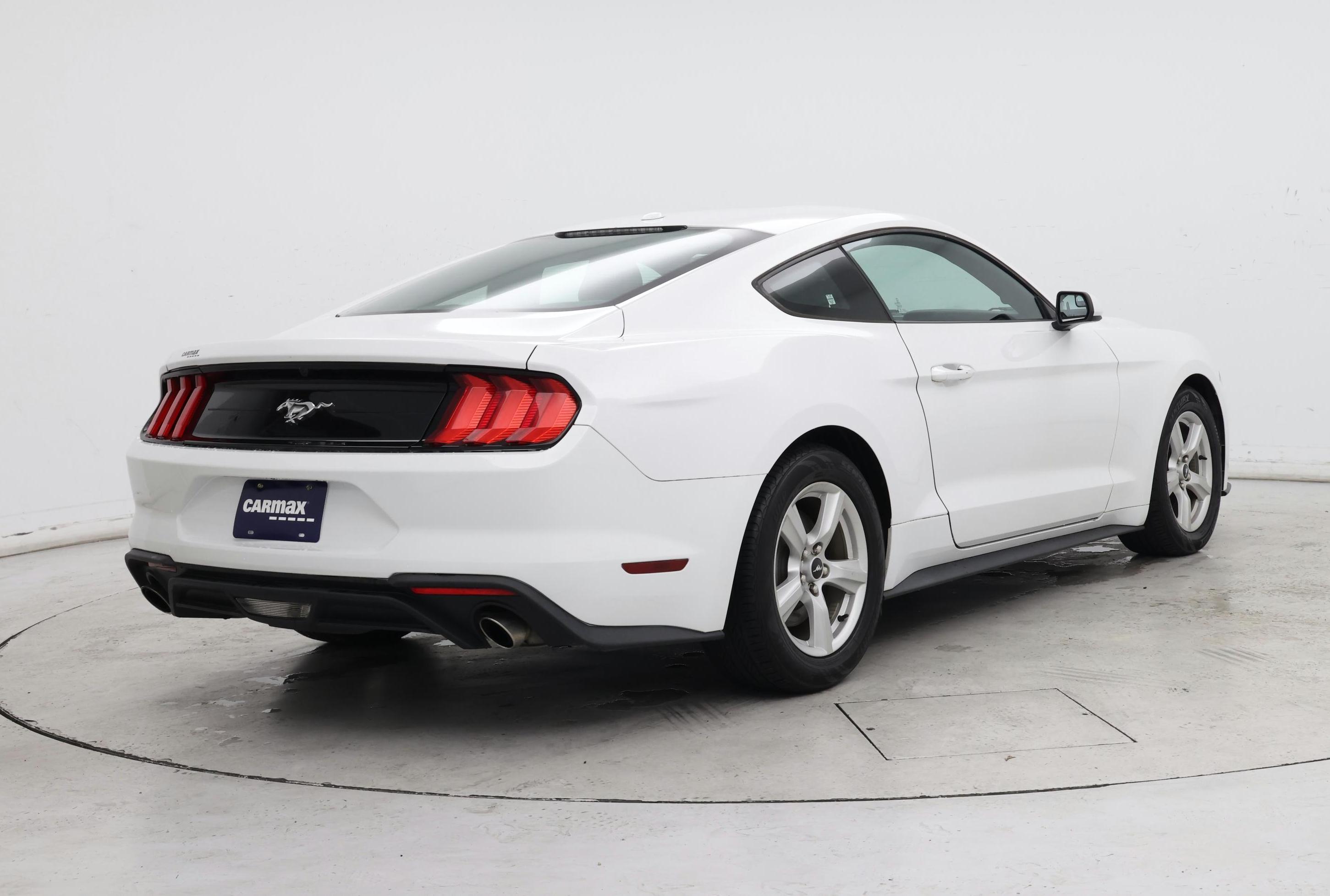 Thumbnail: 2019 Ford Mustang - 8