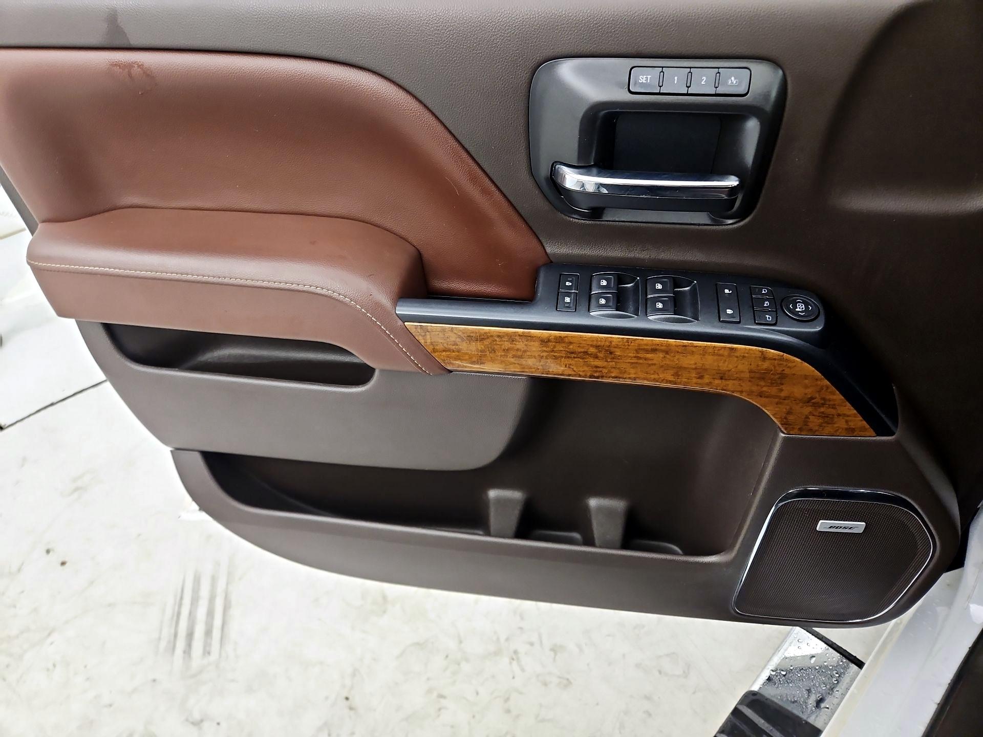 Thumbnail: 2017 Chevrolet Silverado 1500 - 12