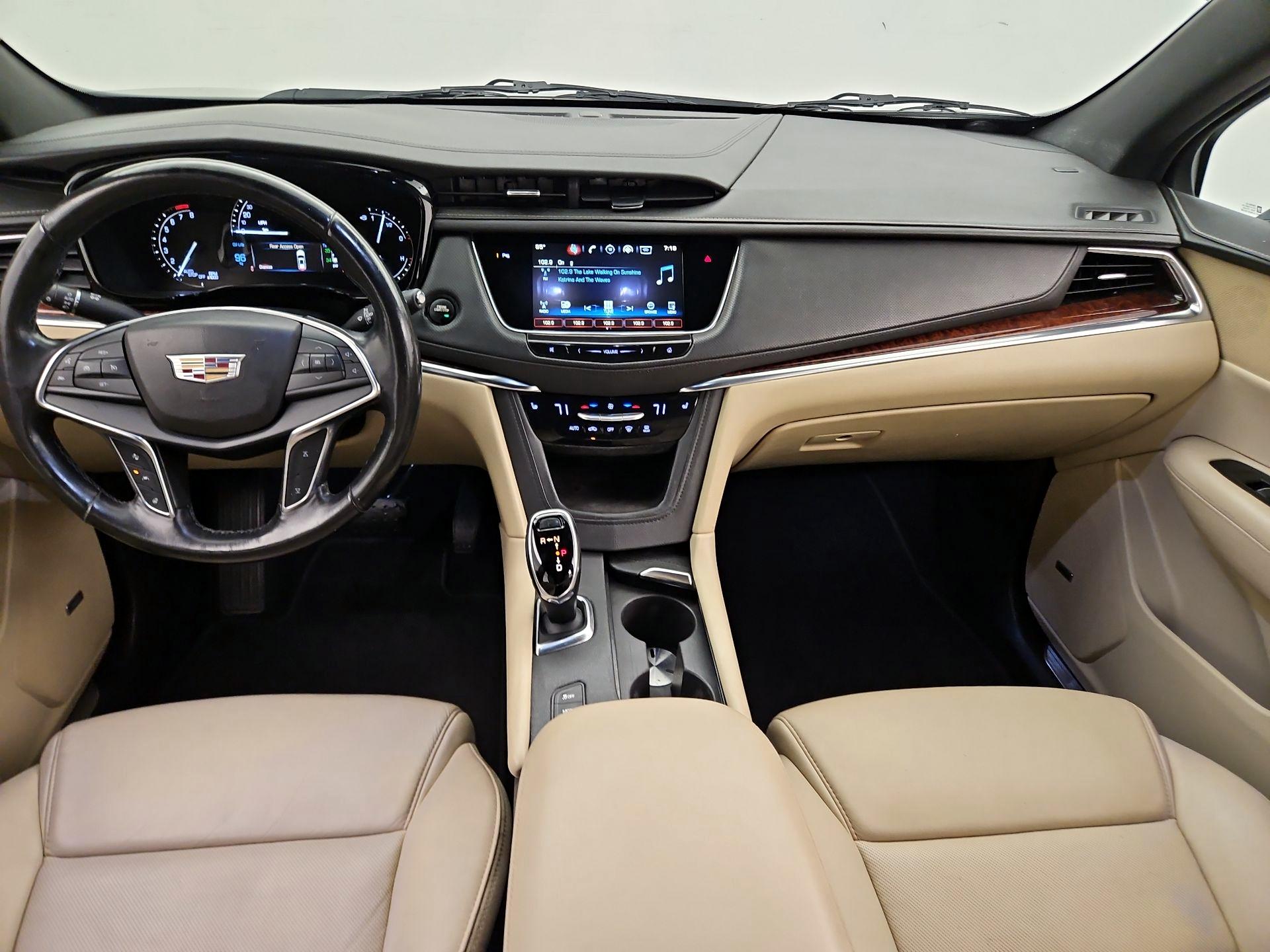 Thumbnail: 2018 Cadillac XT5 - 9