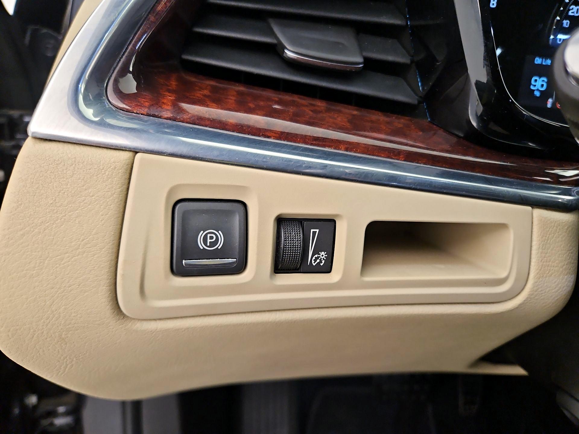 Thumbnail: 2018 Cadillac XT5 - 13