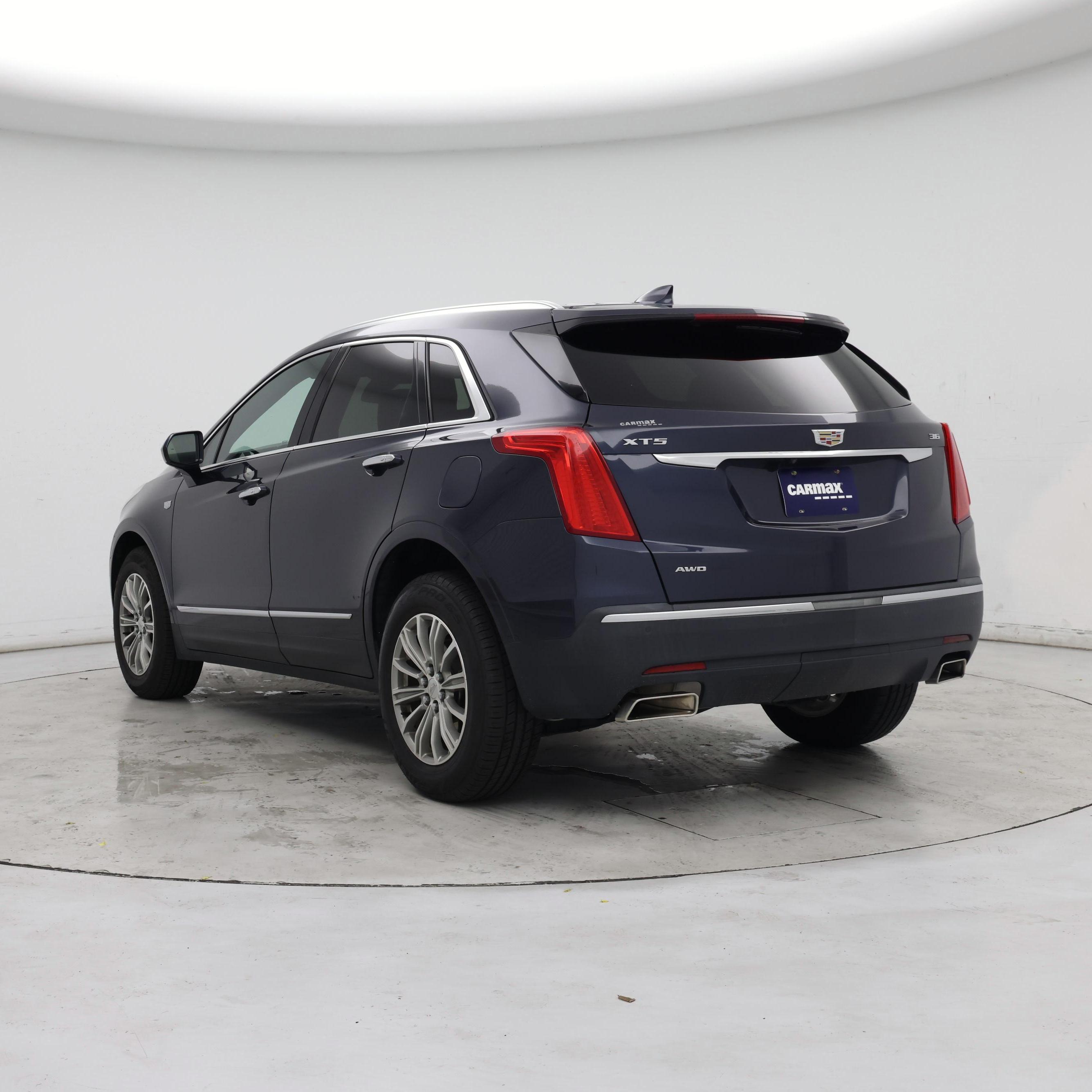 Thumbnail: 2018 Cadillac XT5 - 2