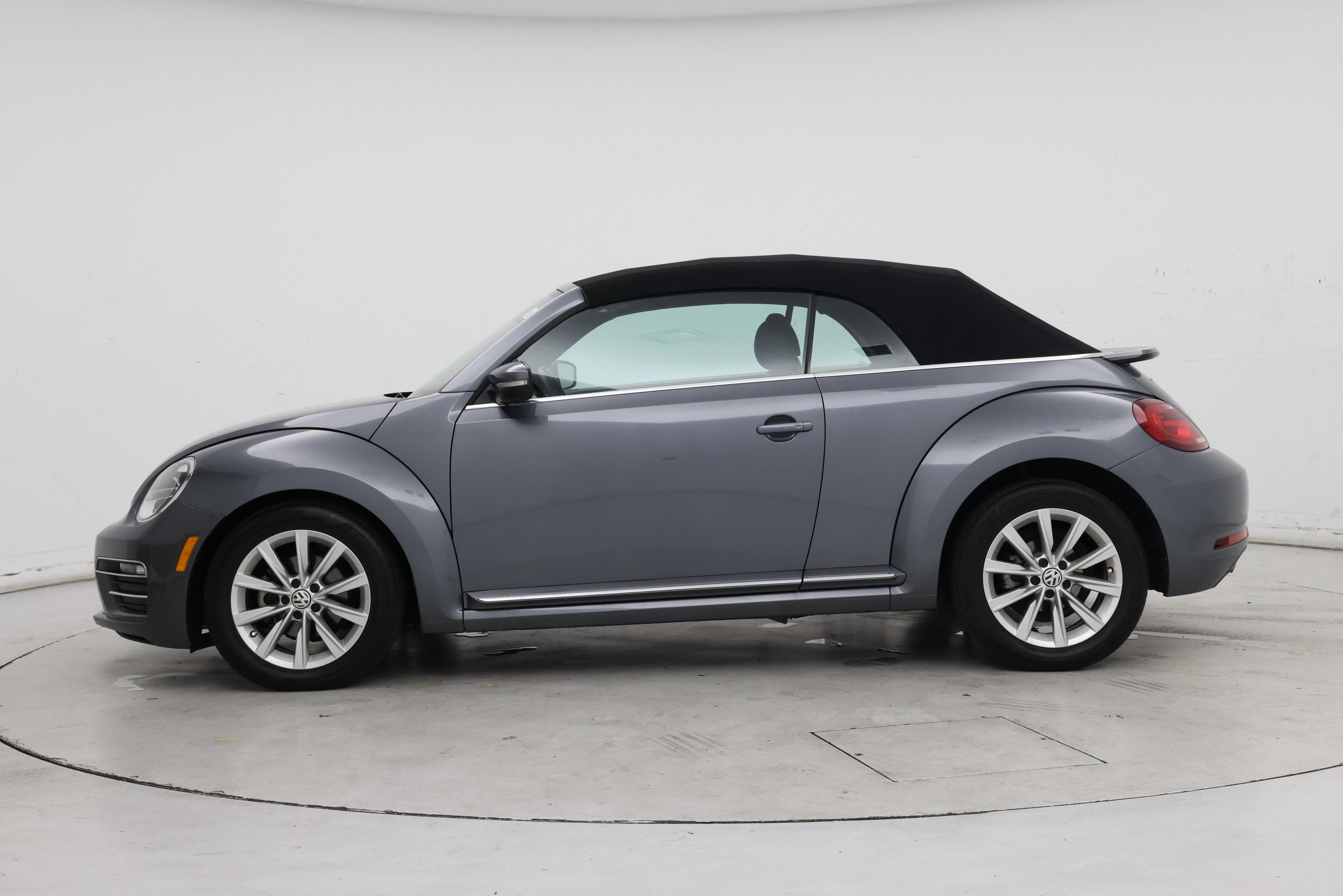 Thumbnail: 2018 Volkswagen Beetle - 3