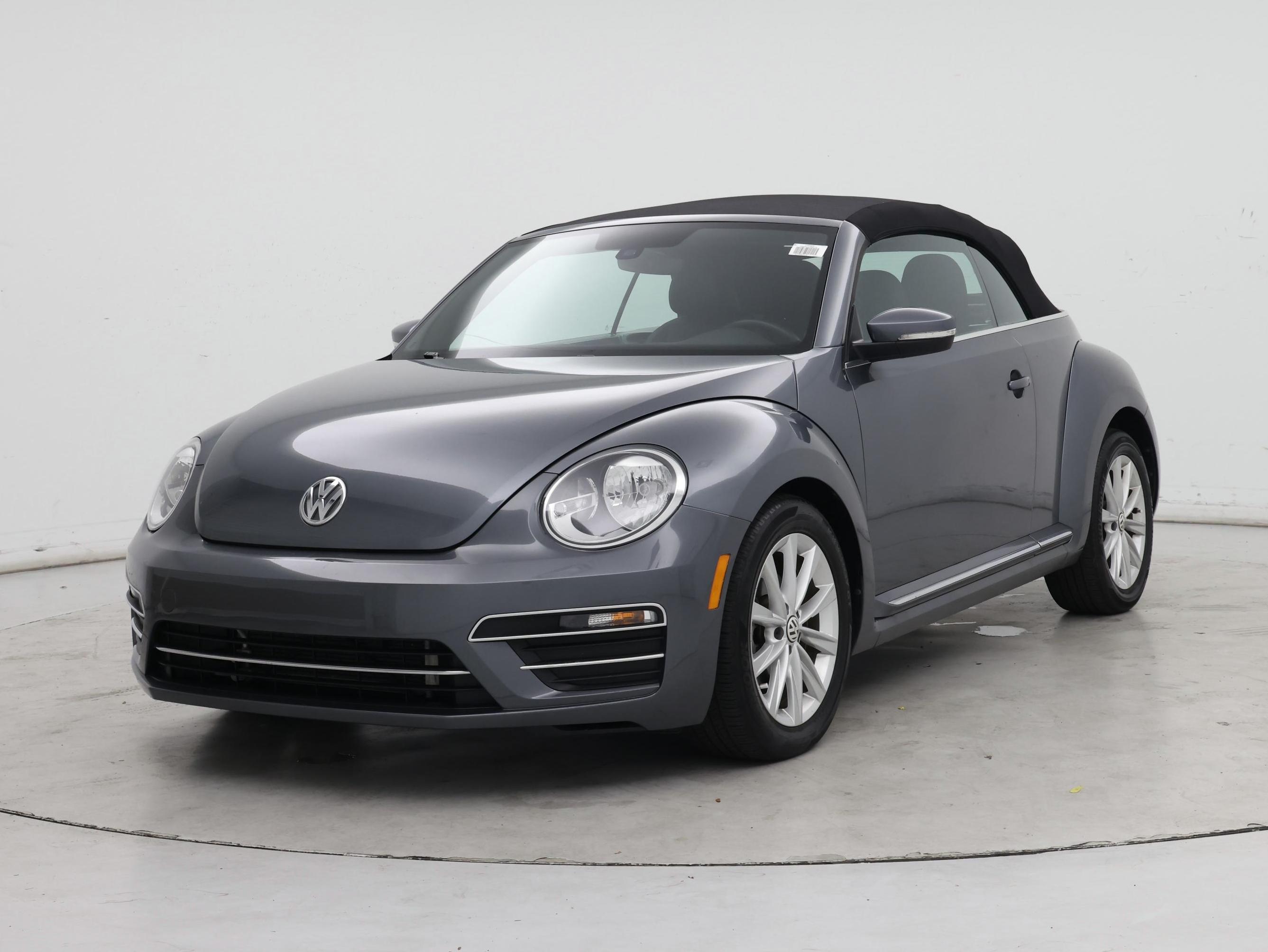 Thumbnail: 2018 Volkswagen Beetle - 4