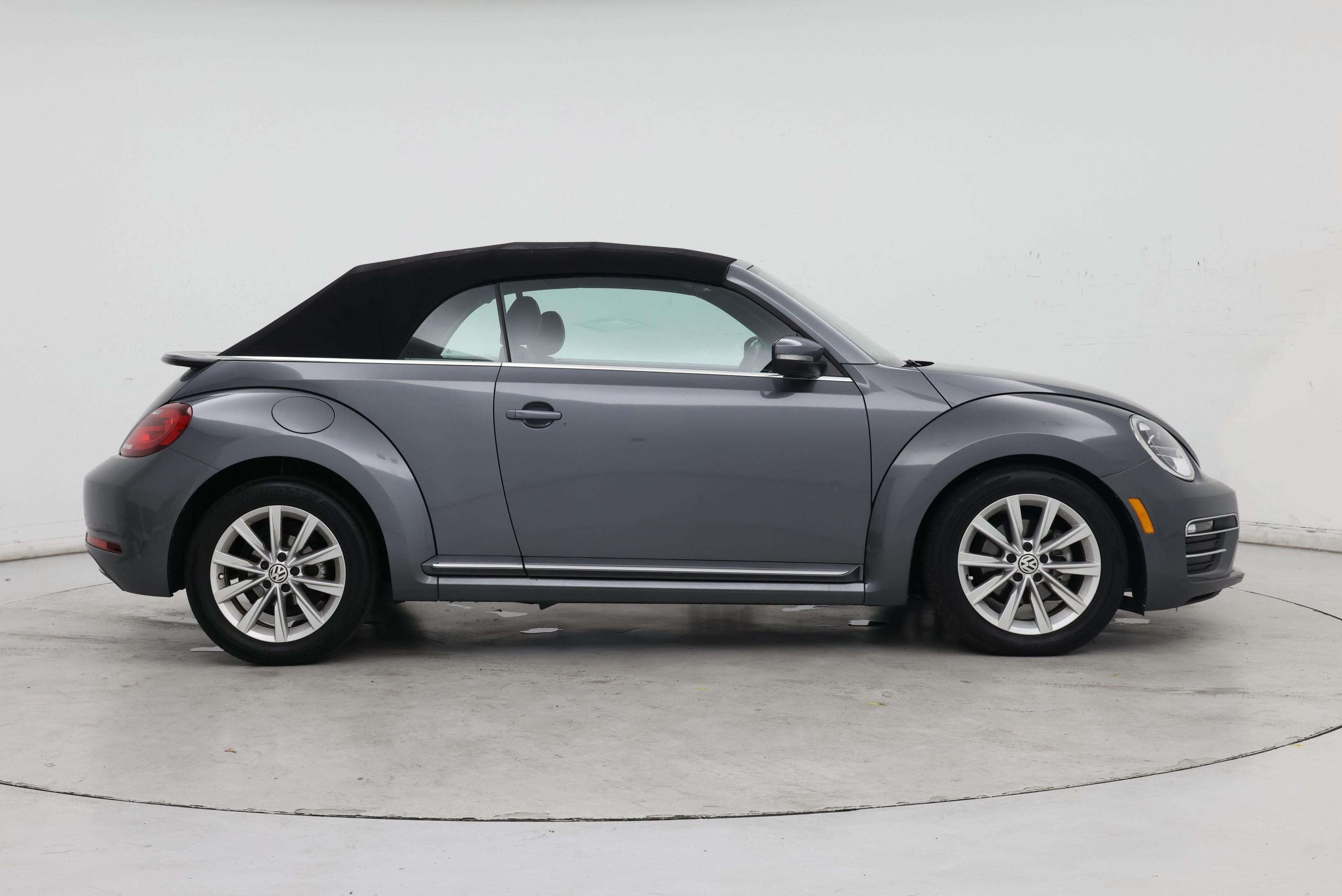 Thumbnail: 2018 Volkswagen Beetle - 7
