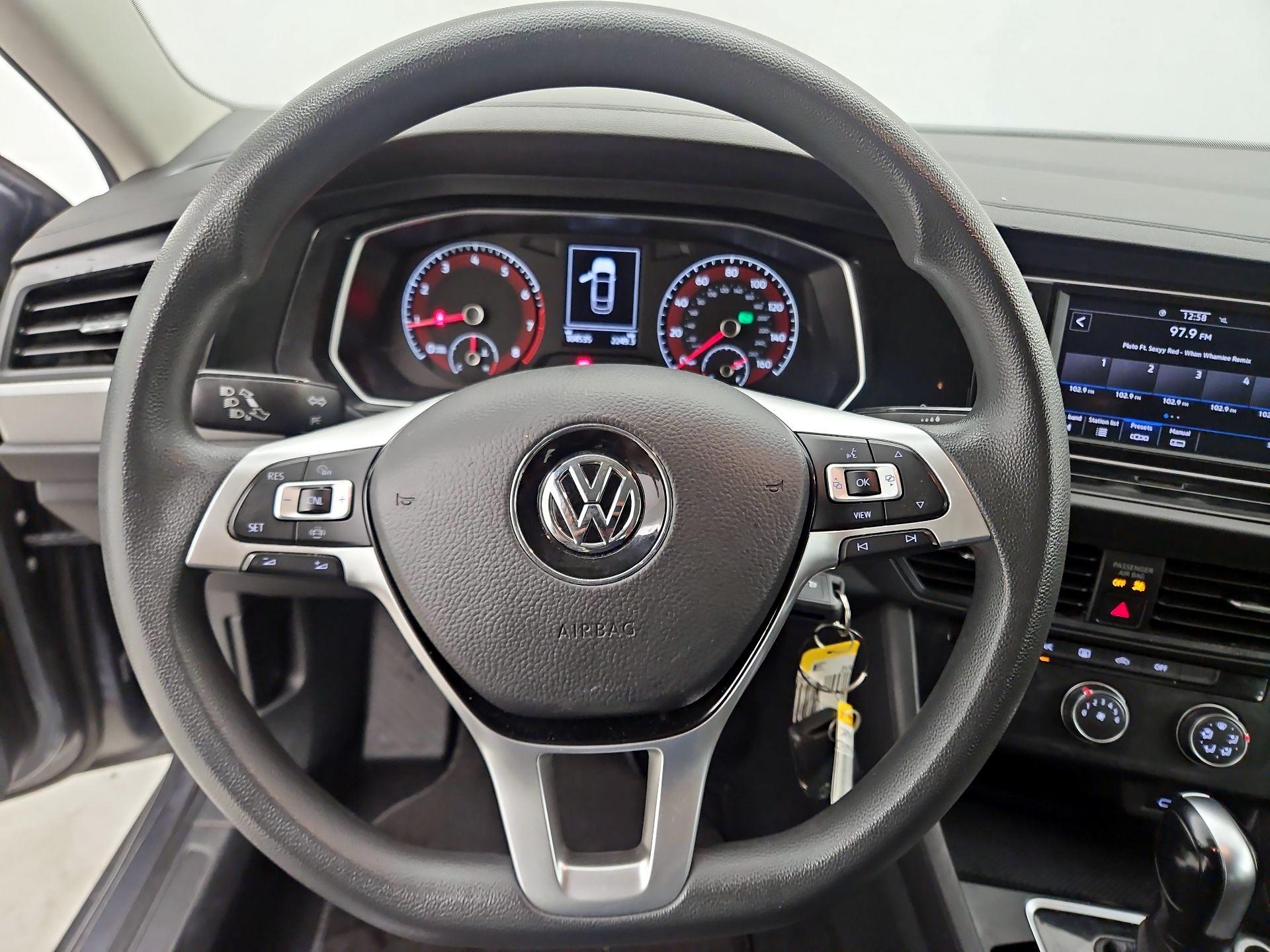 Thumbnail: 2021 Volkswagen Jetta - 10