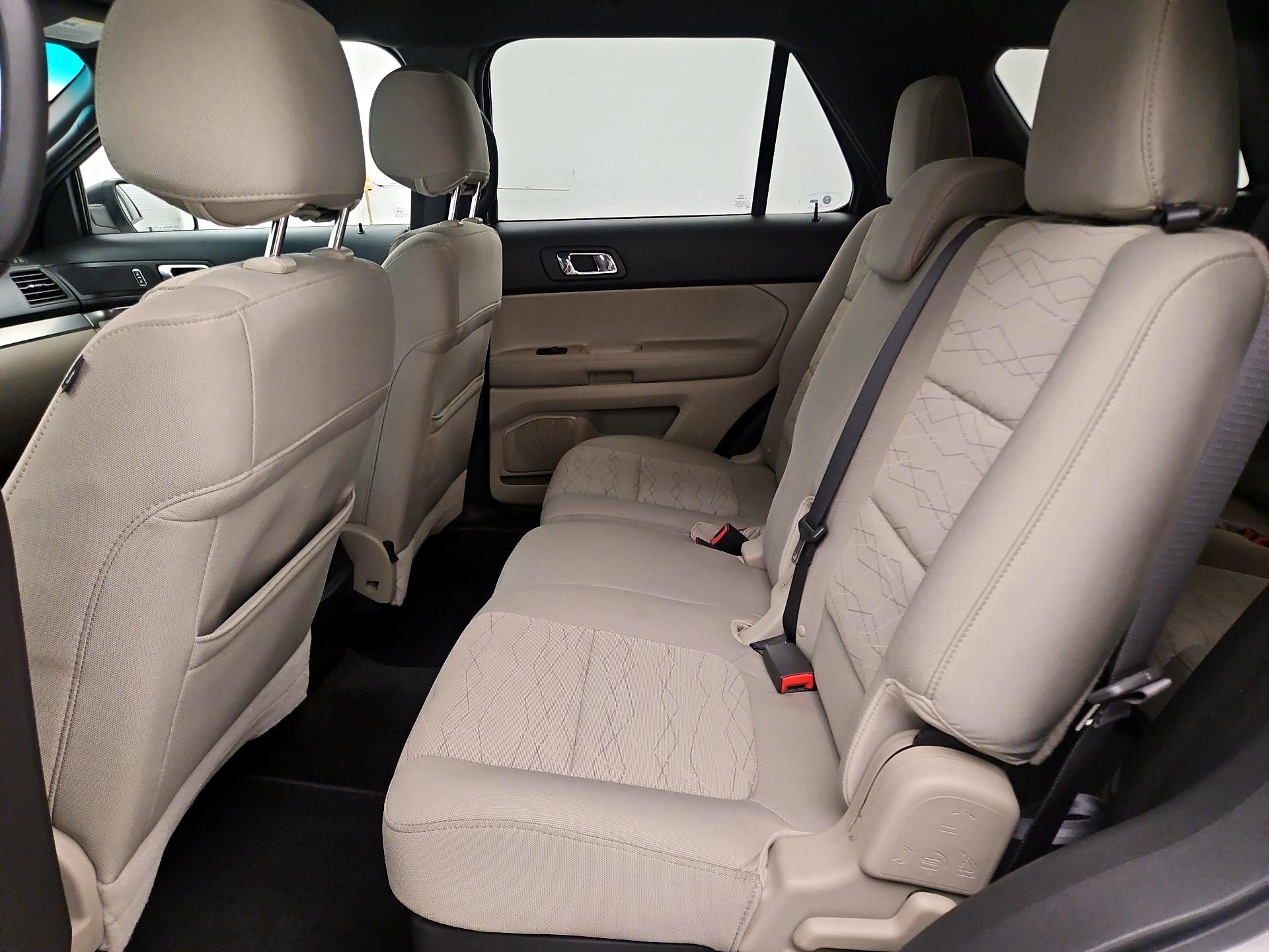 Thumbnail: 2013 Ford Explorer - 18