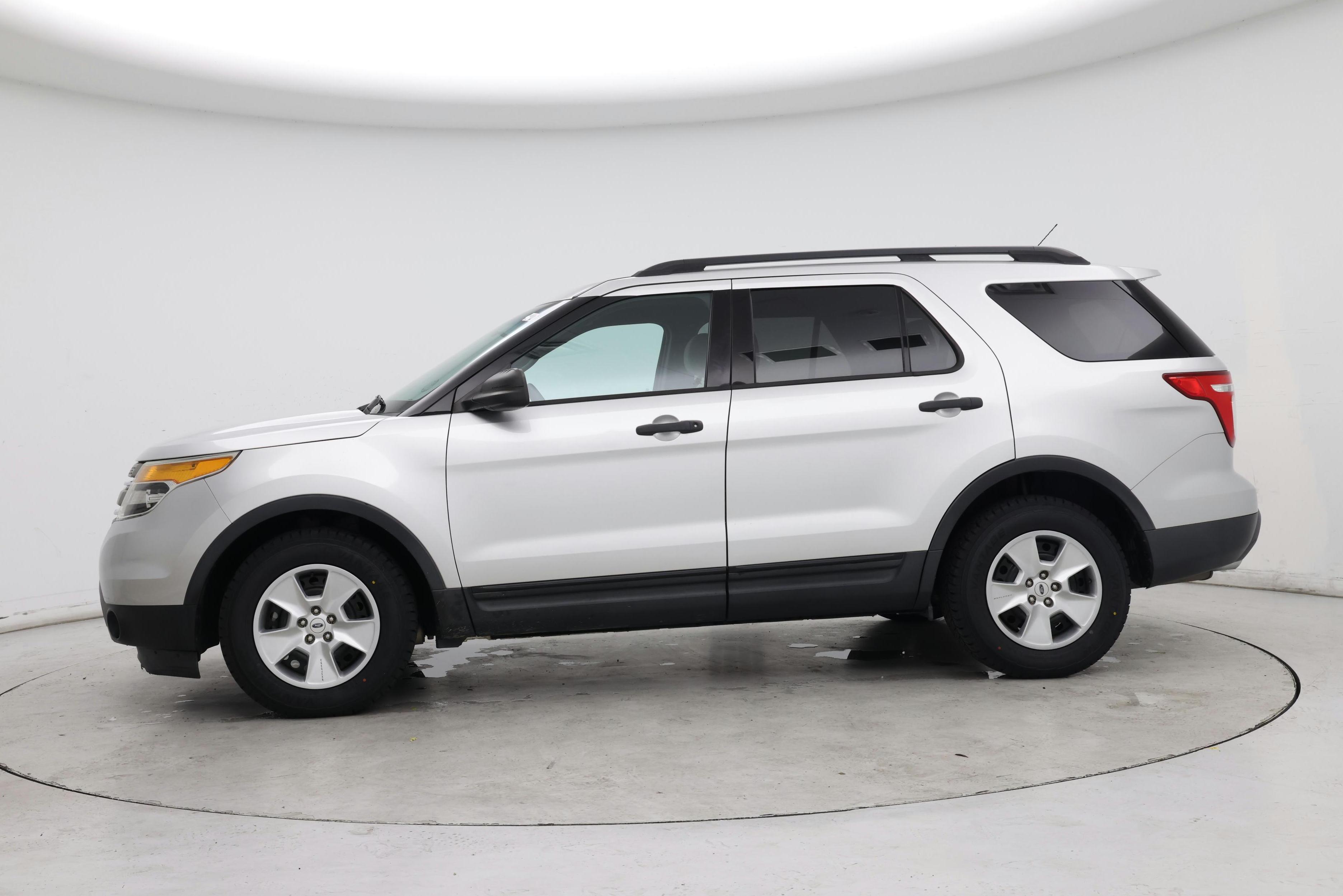 Thumbnail: 2013 Ford Explorer - 3