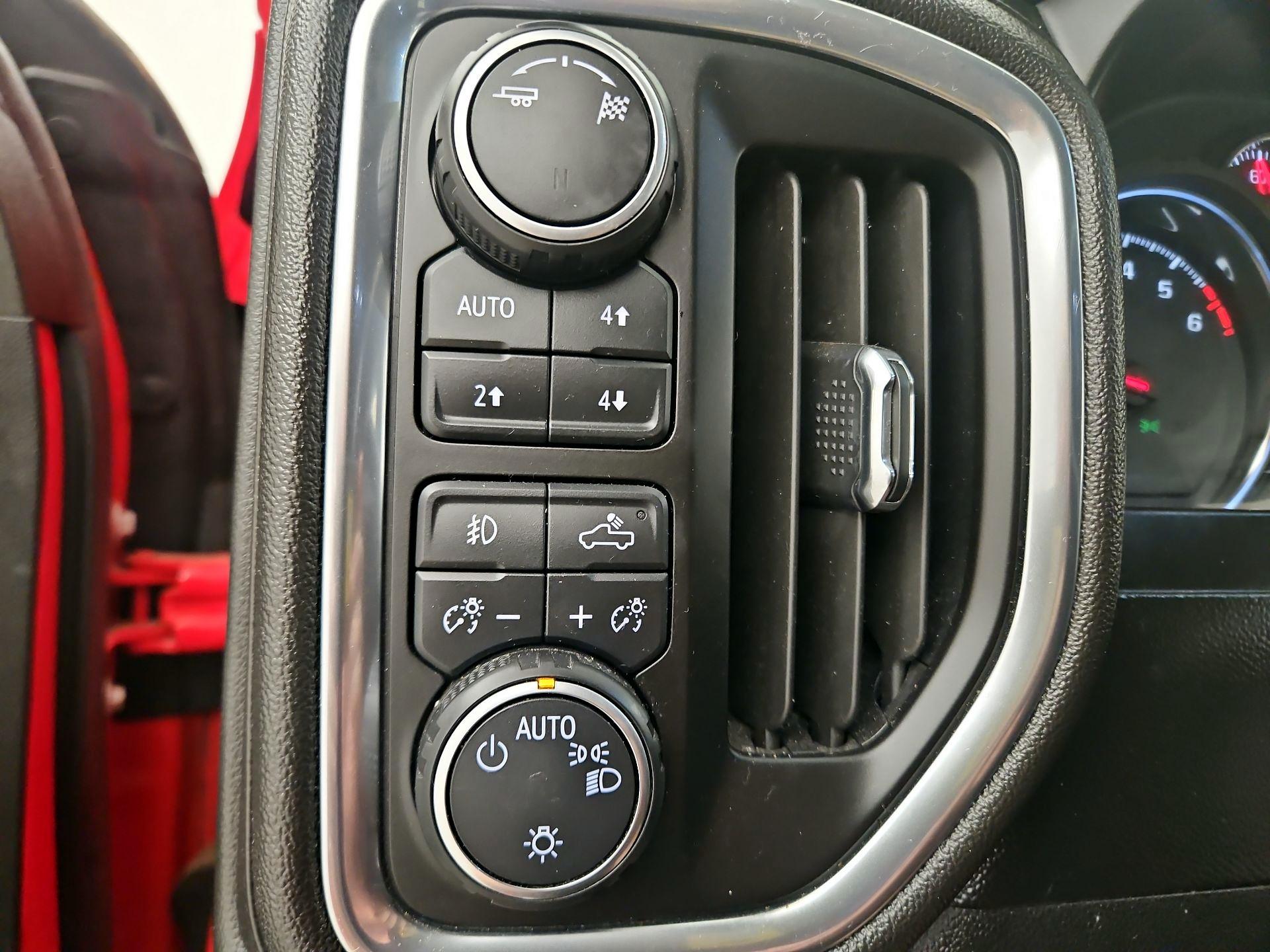 Thumbnail: 2019 Chevrolet Silverado 1500 - 13