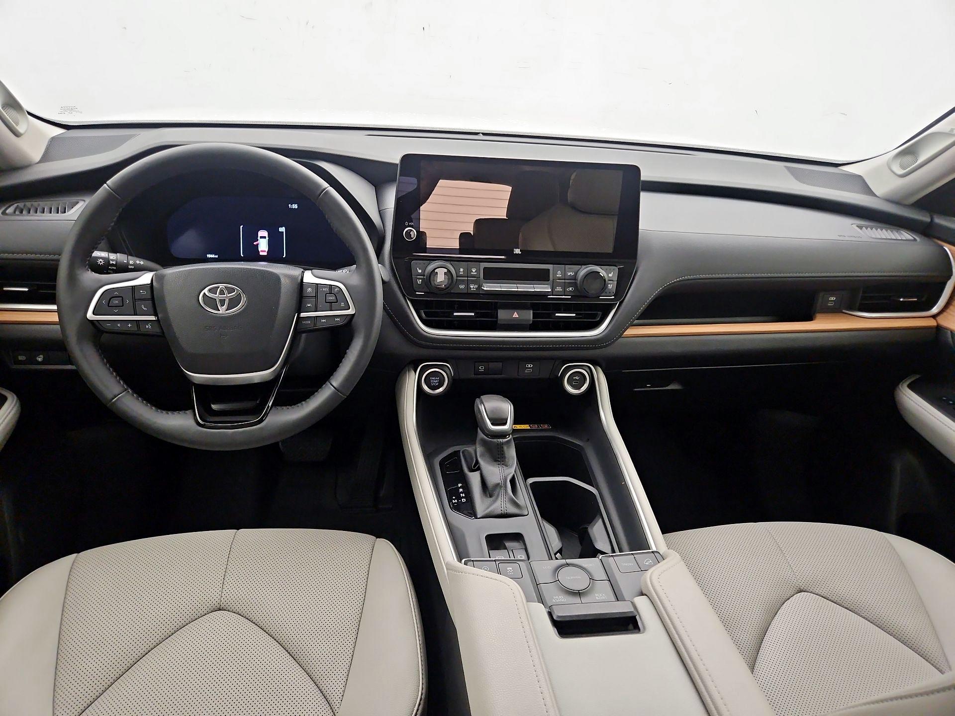 Thumbnail: 2024 Toyota Grand Highlander - 9