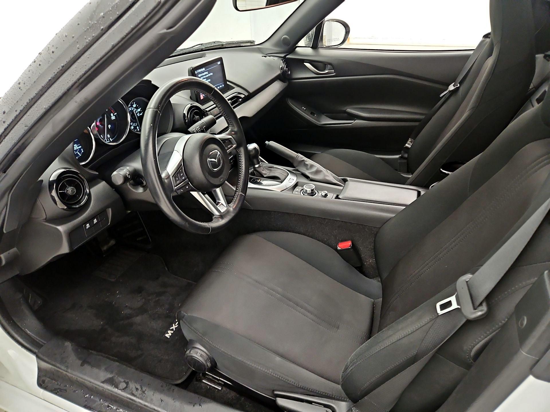 Thumbnail: 2020 Mazda MX-5 Miata - 11