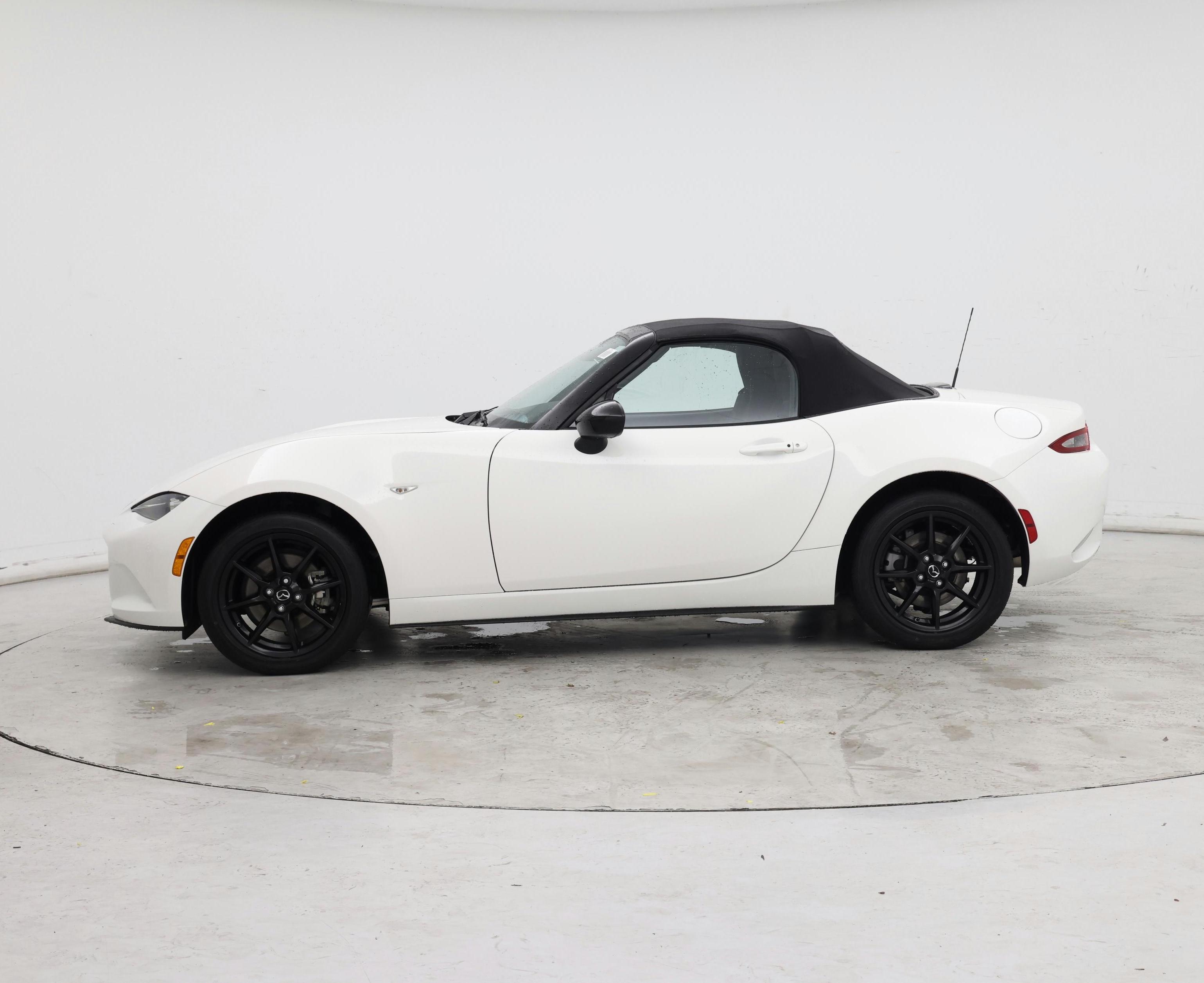 Thumbnail: 2020 Mazda MX-5 Miata - 3