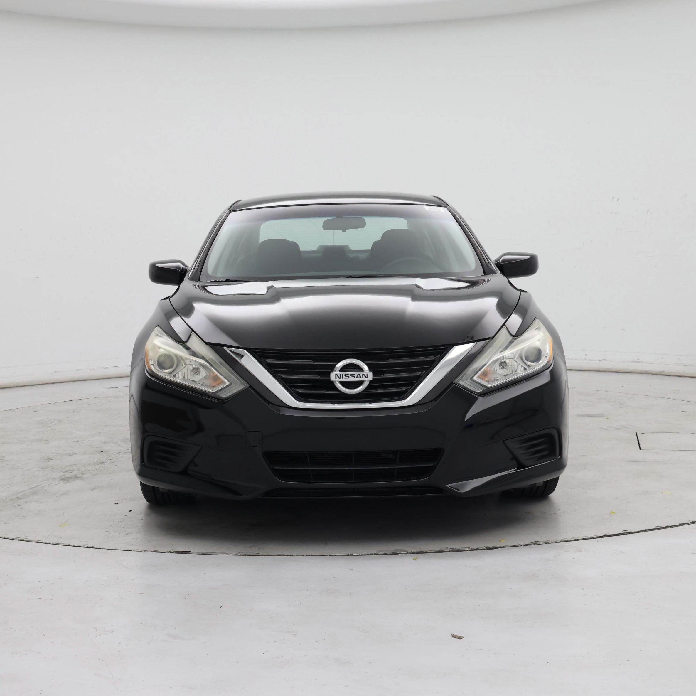 Thumbnail: 2017 Nissan Altima - 5