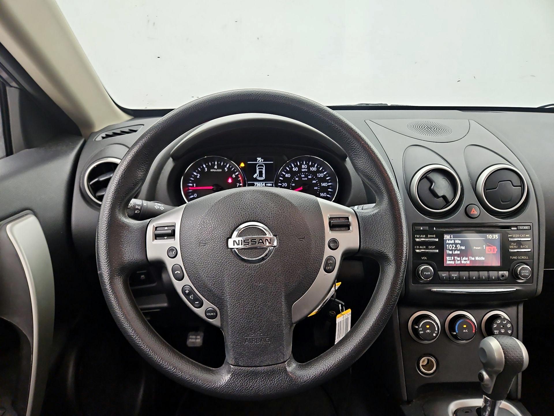 Thumbnail: 2015 Nissan Rogue - 10