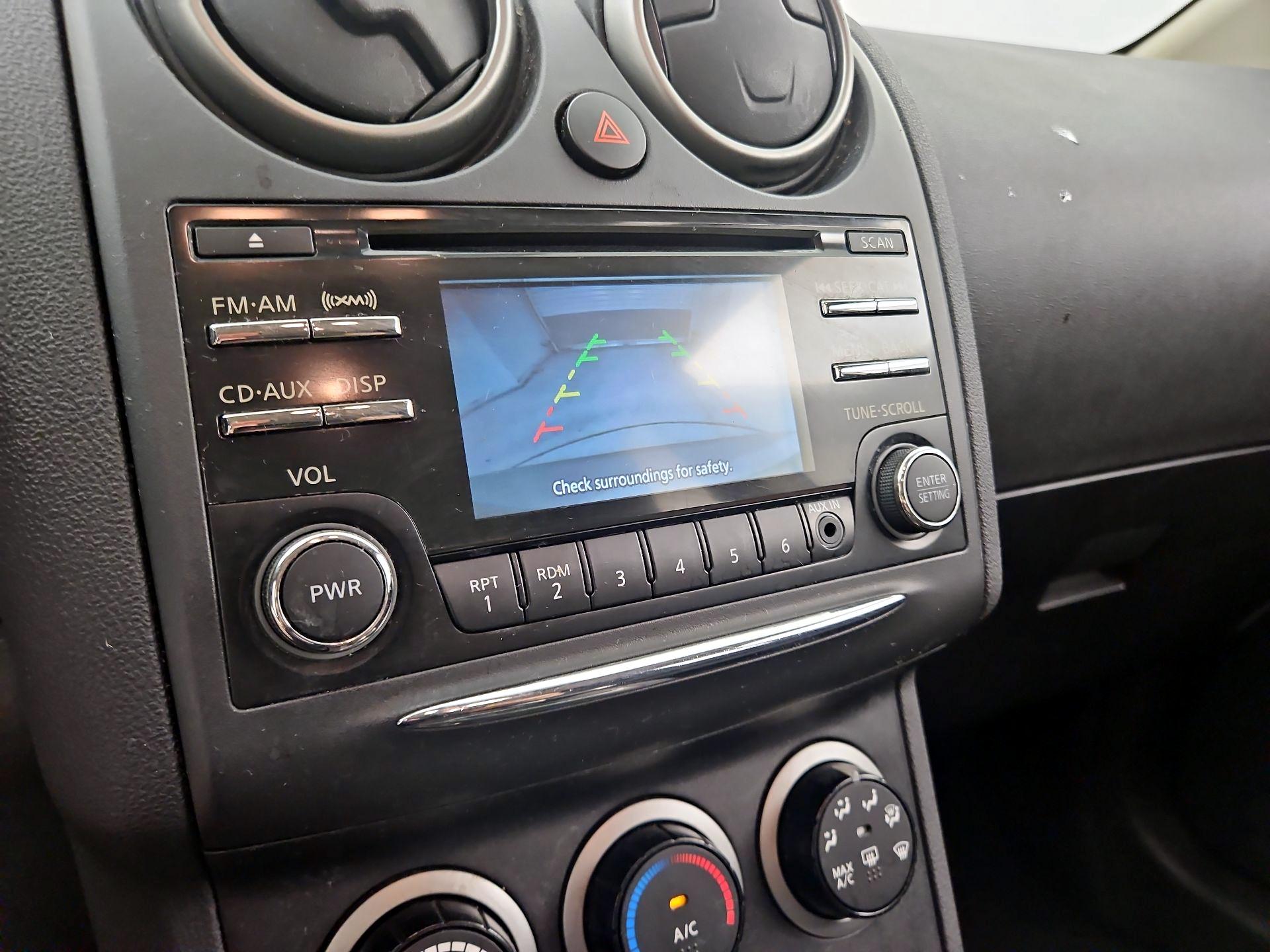 Thumbnail: 2015 Nissan Rogue - 14
