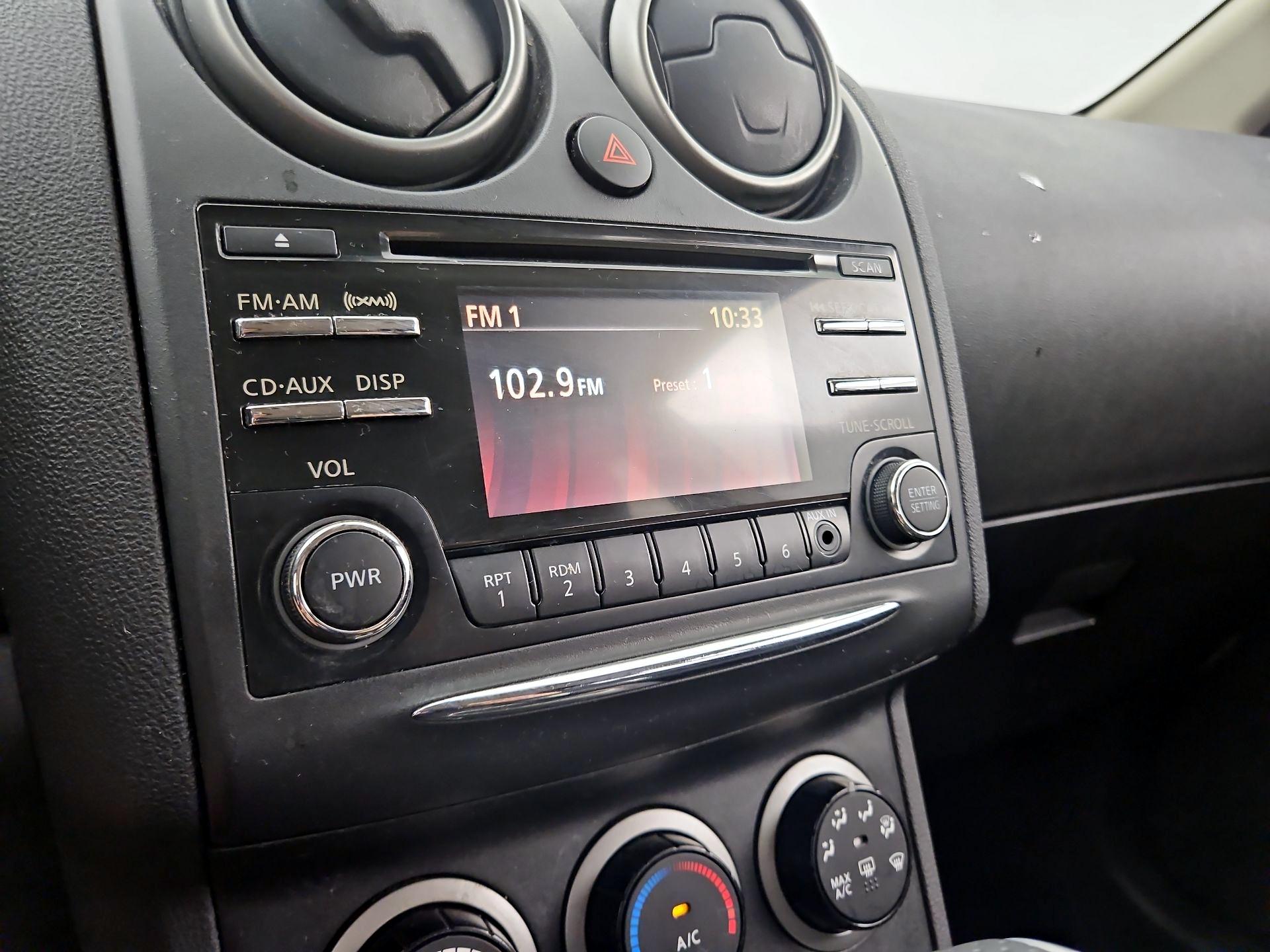 Thumbnail: 2015 Nissan Rogue - 15