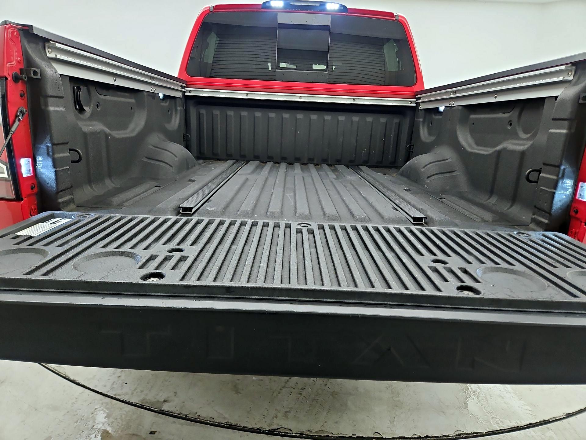 Thumbnail: 2021 Nissan Titan - 20