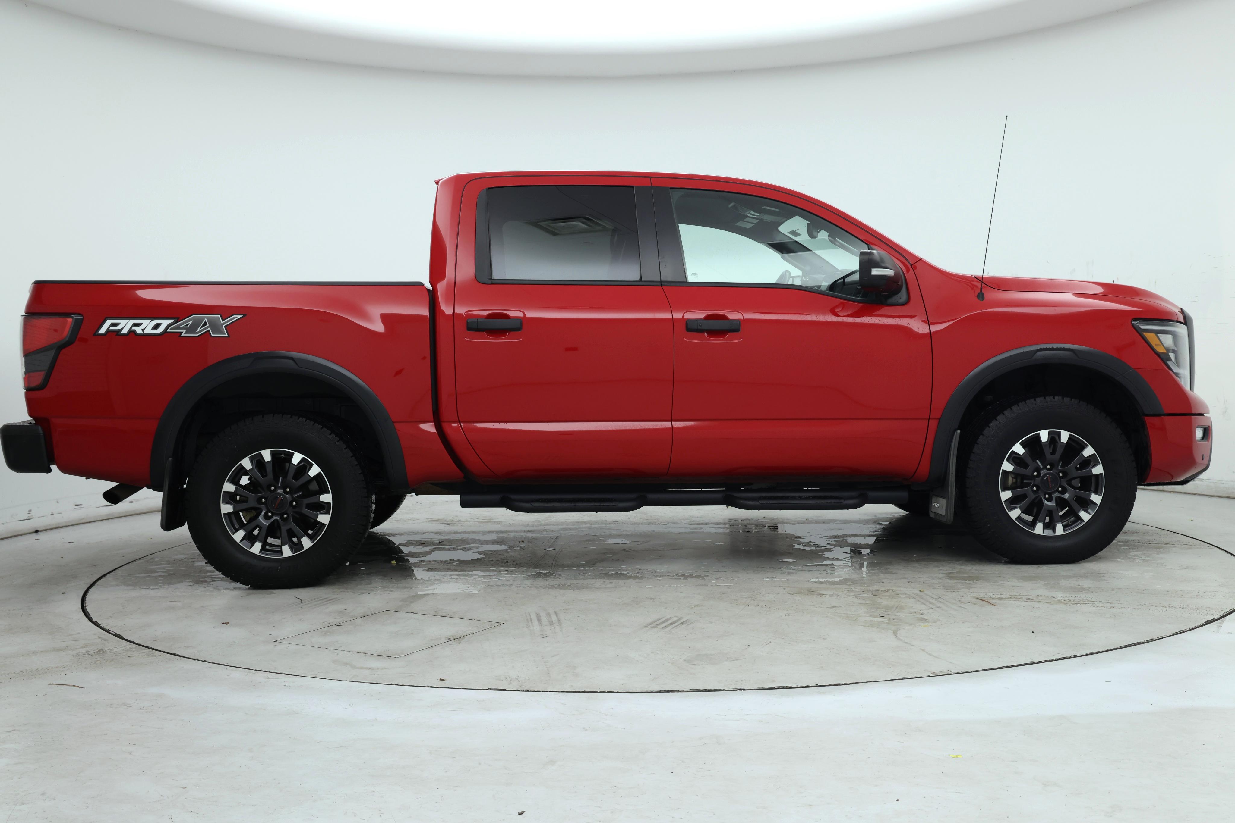 Thumbnail: 2021 Nissan Titan - 7