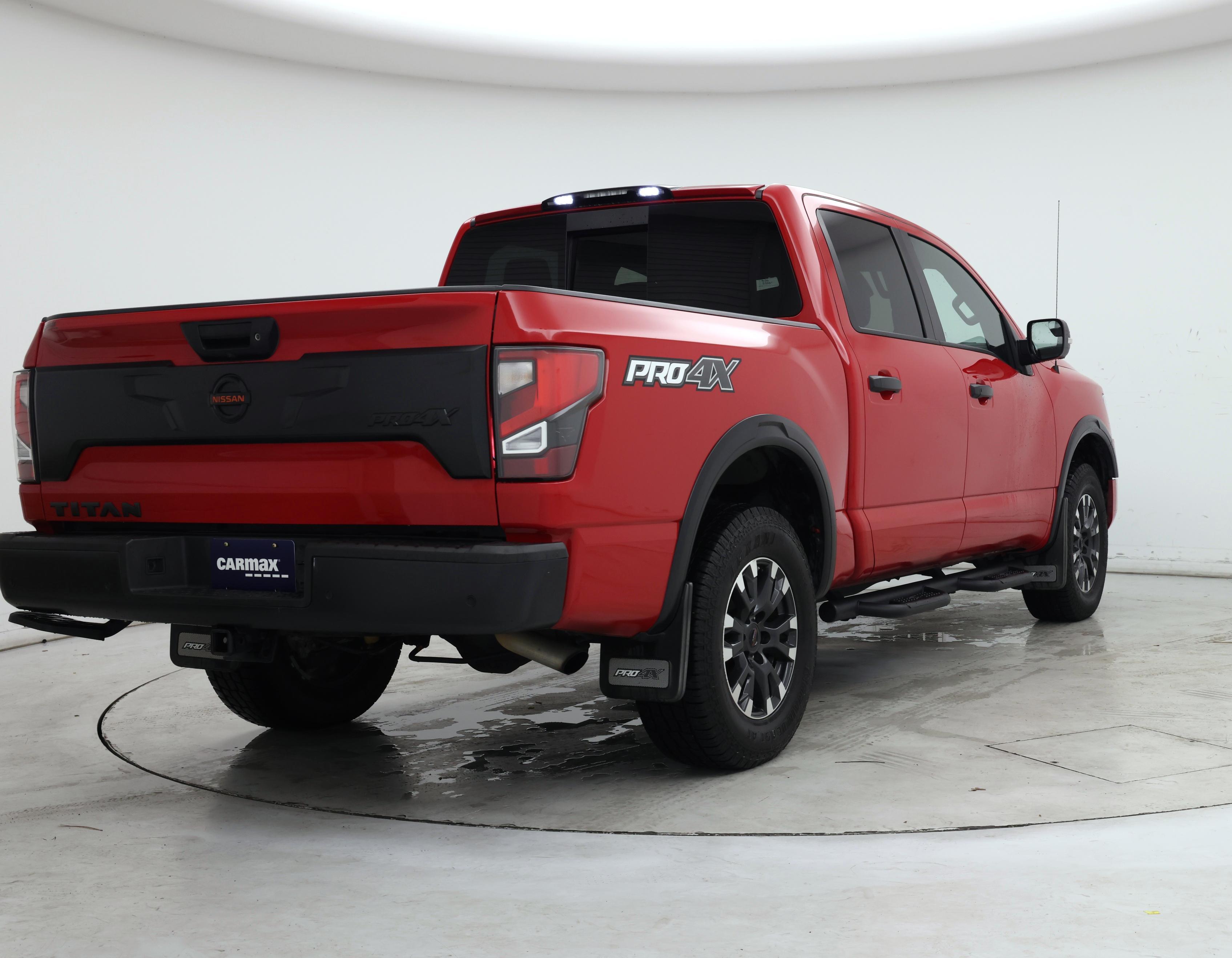 Thumbnail: 2021 Nissan Titan - 8