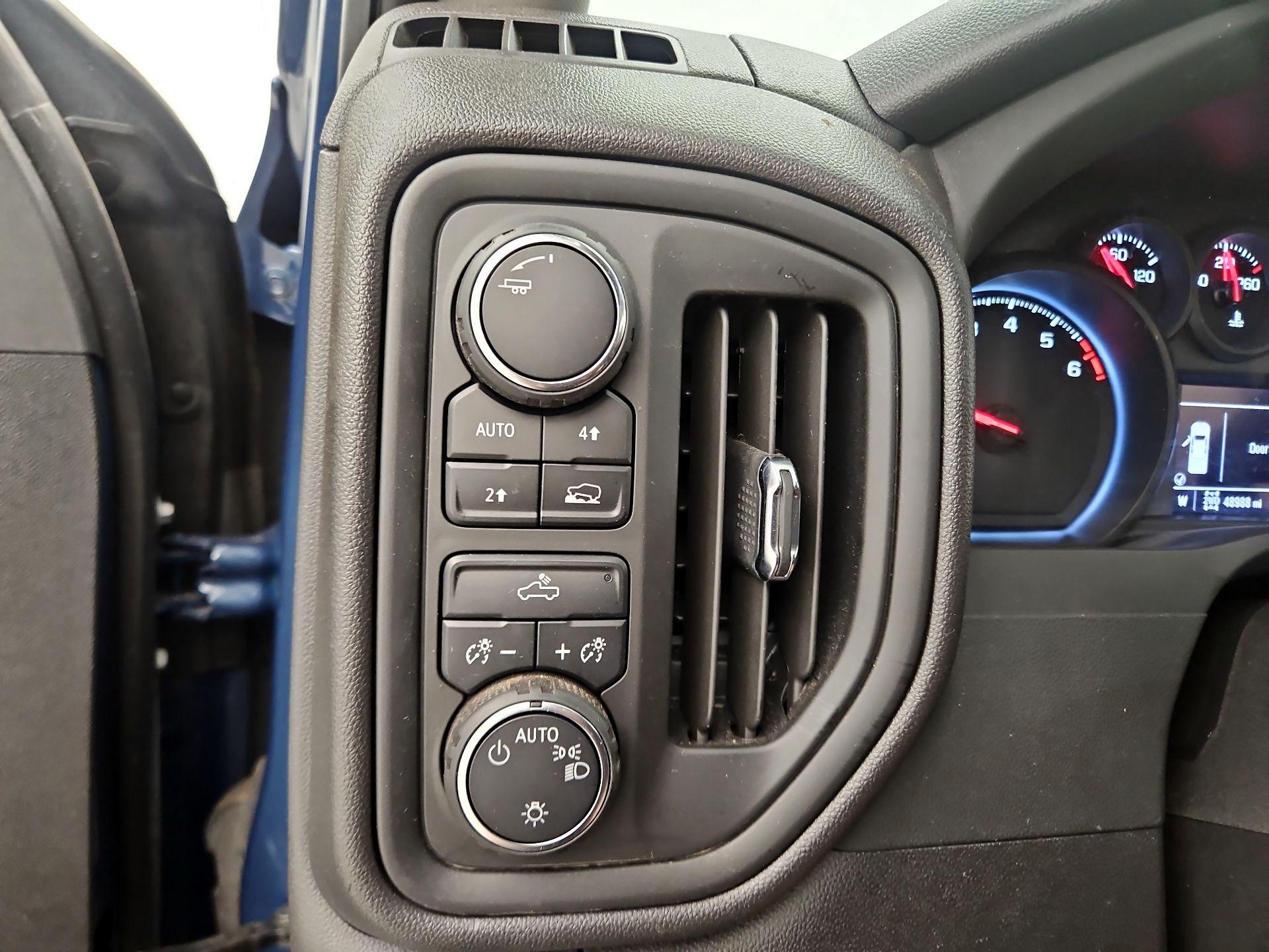 Thumbnail: 2024 Chevrolet Silverado 1500 - 13