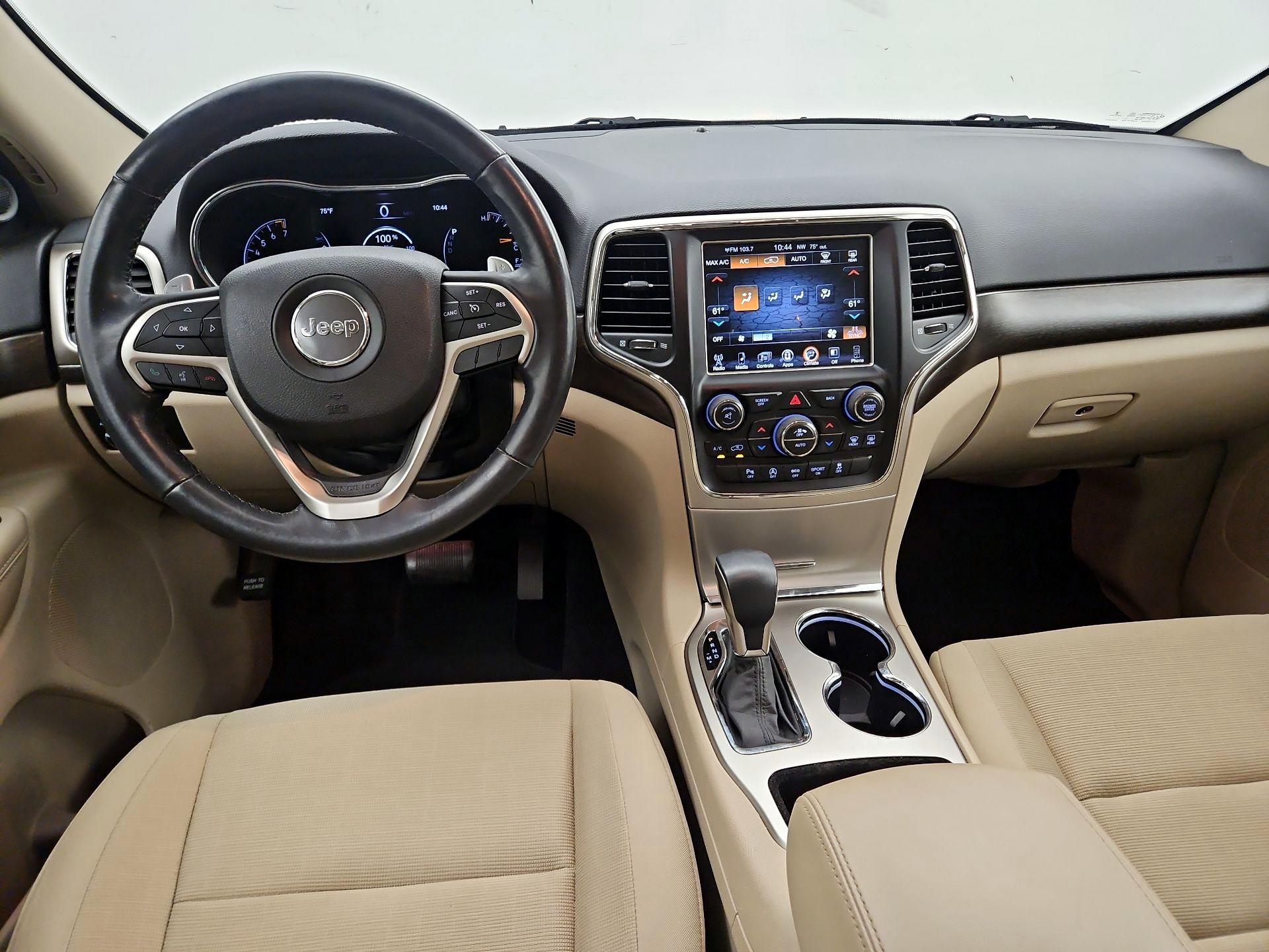 Thumbnail: 2017 Jeep Grand Cherokee - 9
