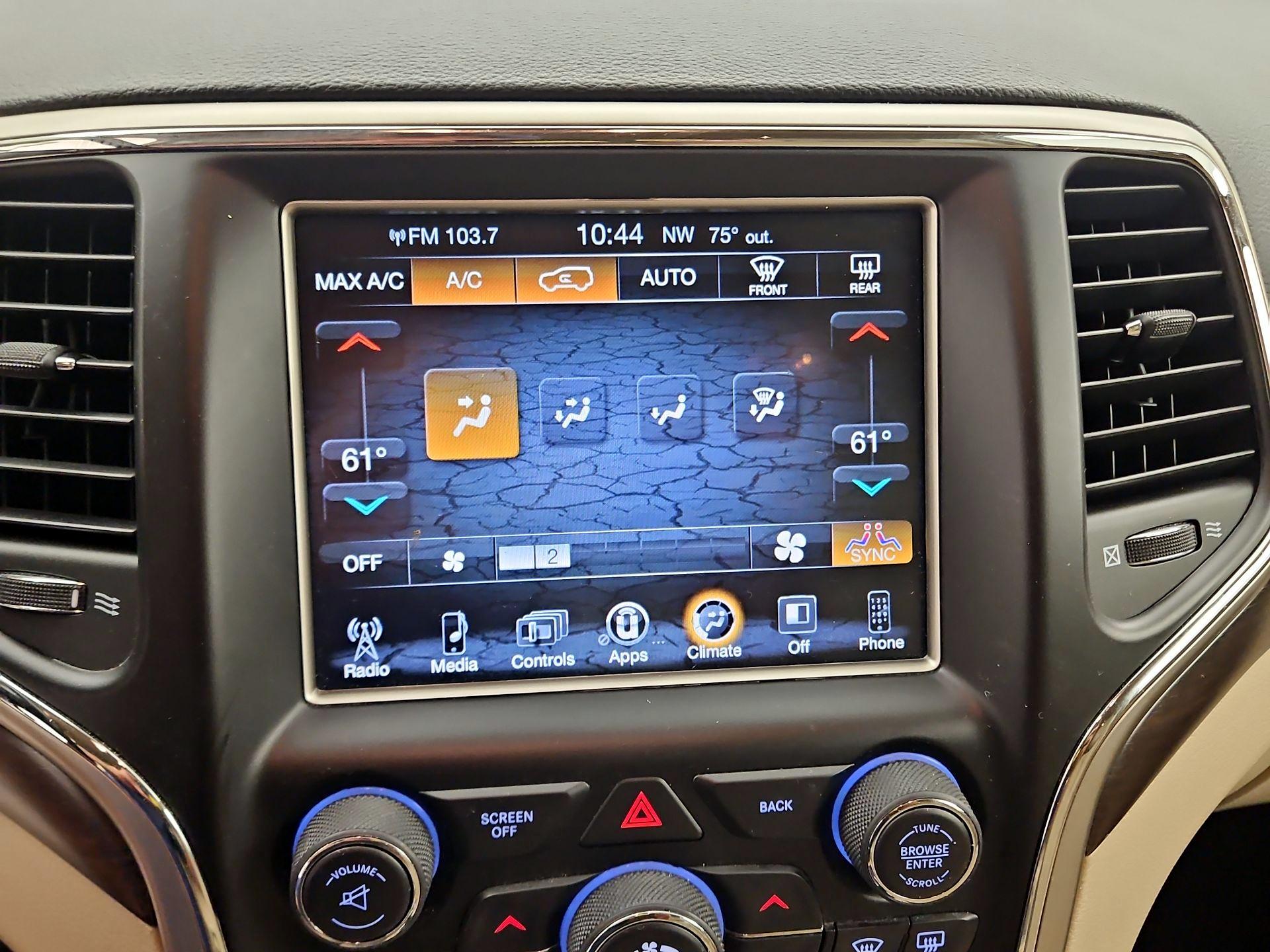 Thumbnail: 2017 Jeep Grand Cherokee - 15