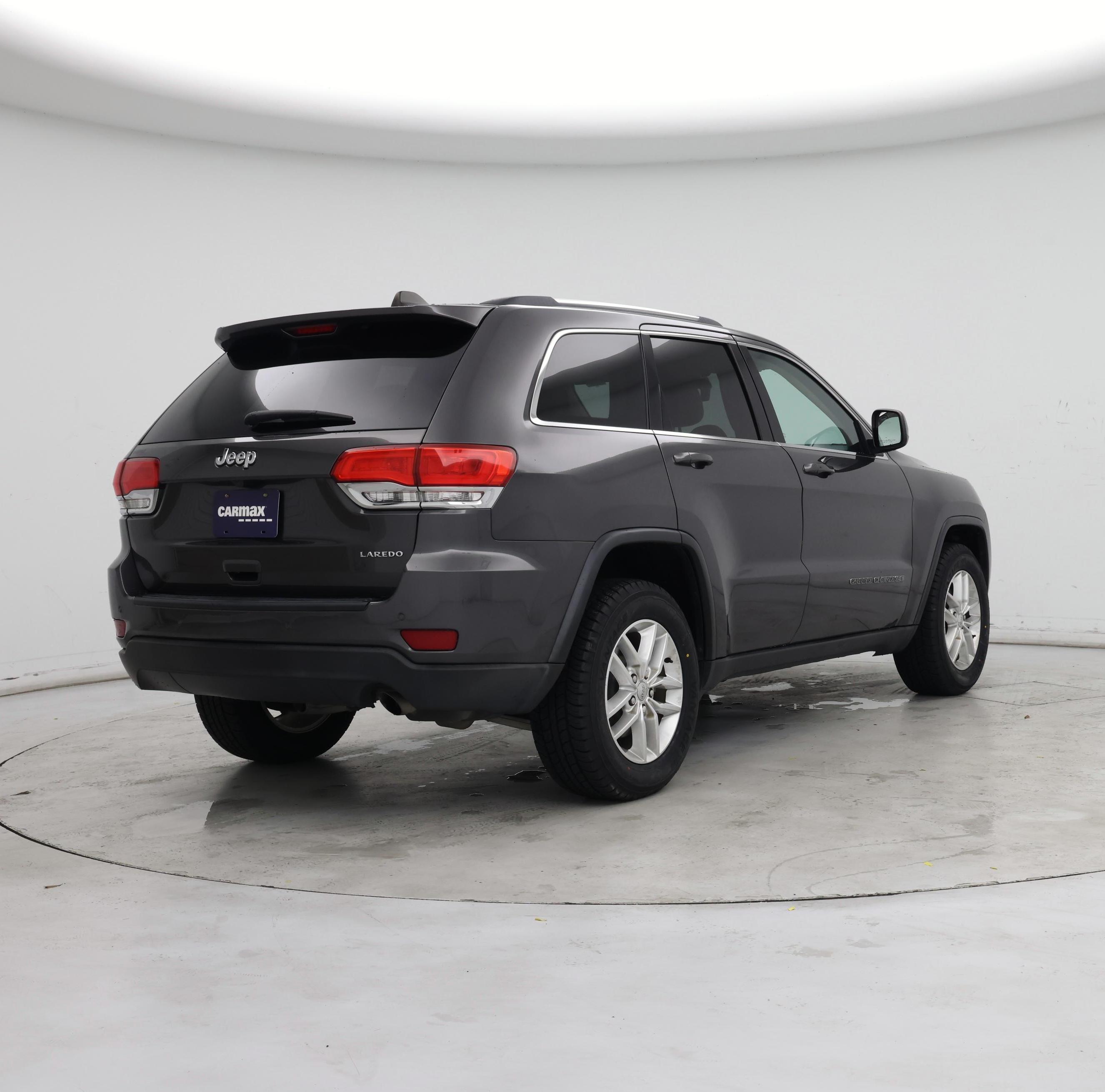 Thumbnail: 2017 Jeep Grand Cherokee - 8