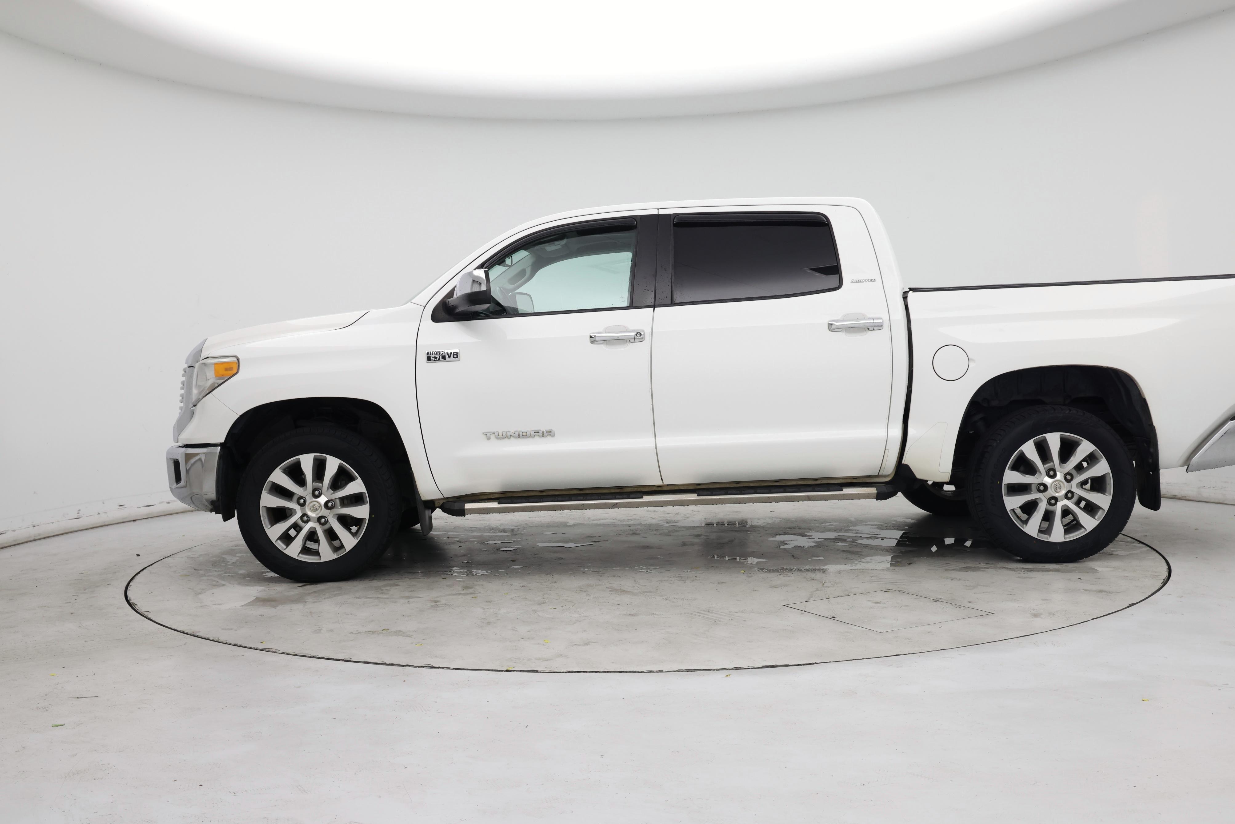 Thumbnail: 2015 Toyota Tundra - 3