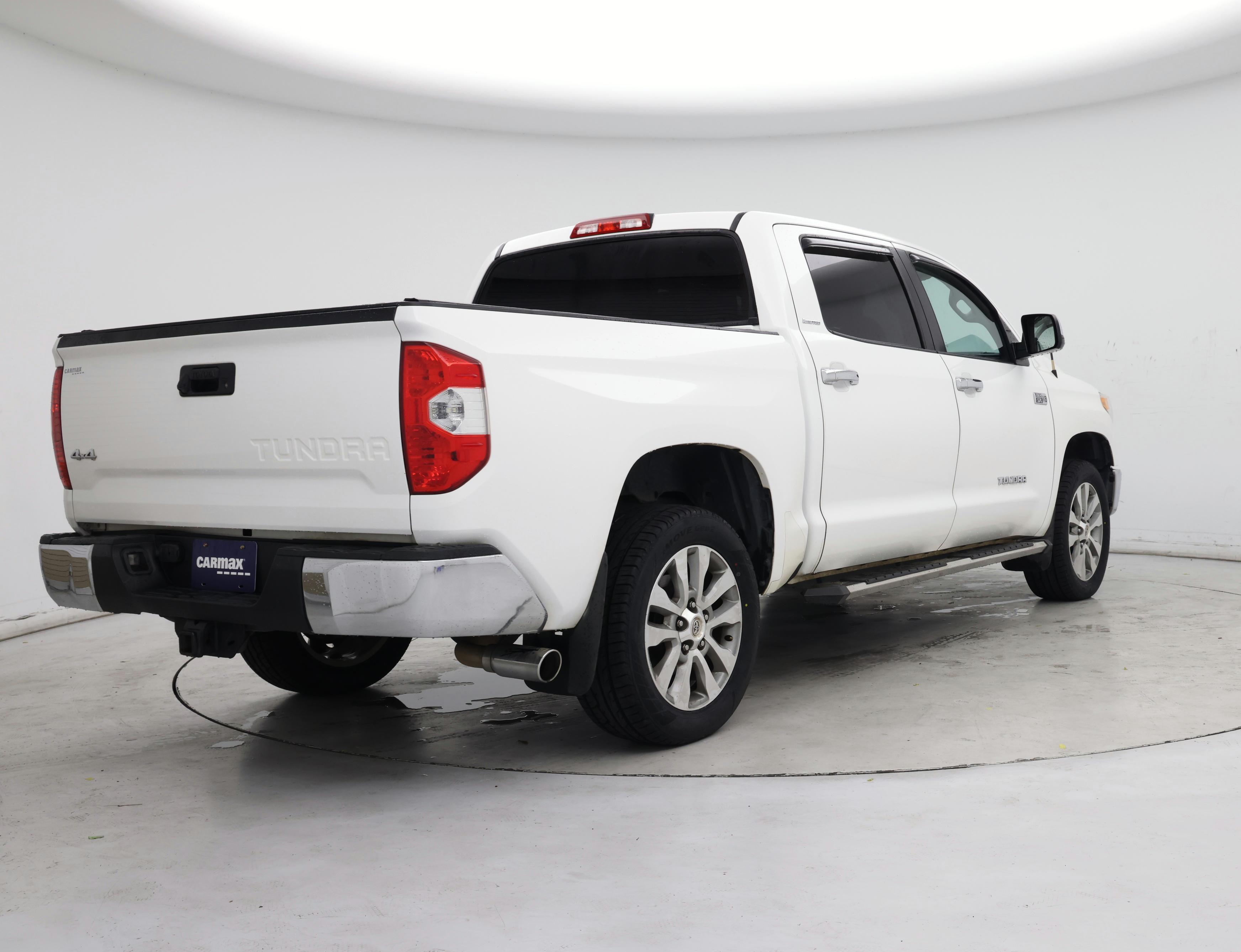 Thumbnail: 2015 Toyota Tundra - 8