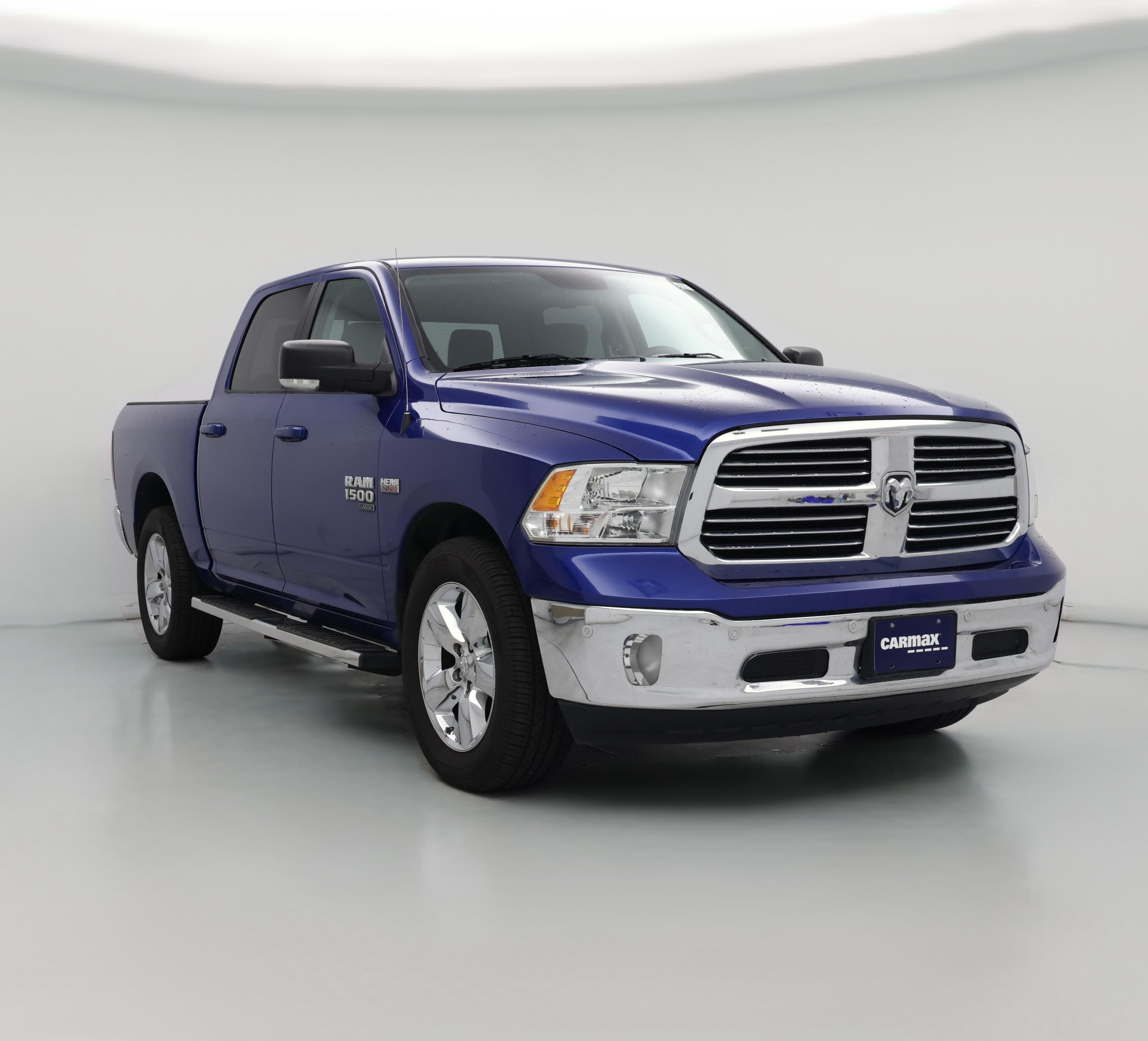 Thumbnail: 2019 RAM 1500 Classic - 1
