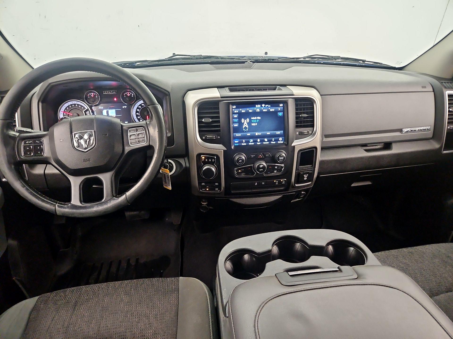 Thumbnail: 2019 RAM 1500 Classic - 9