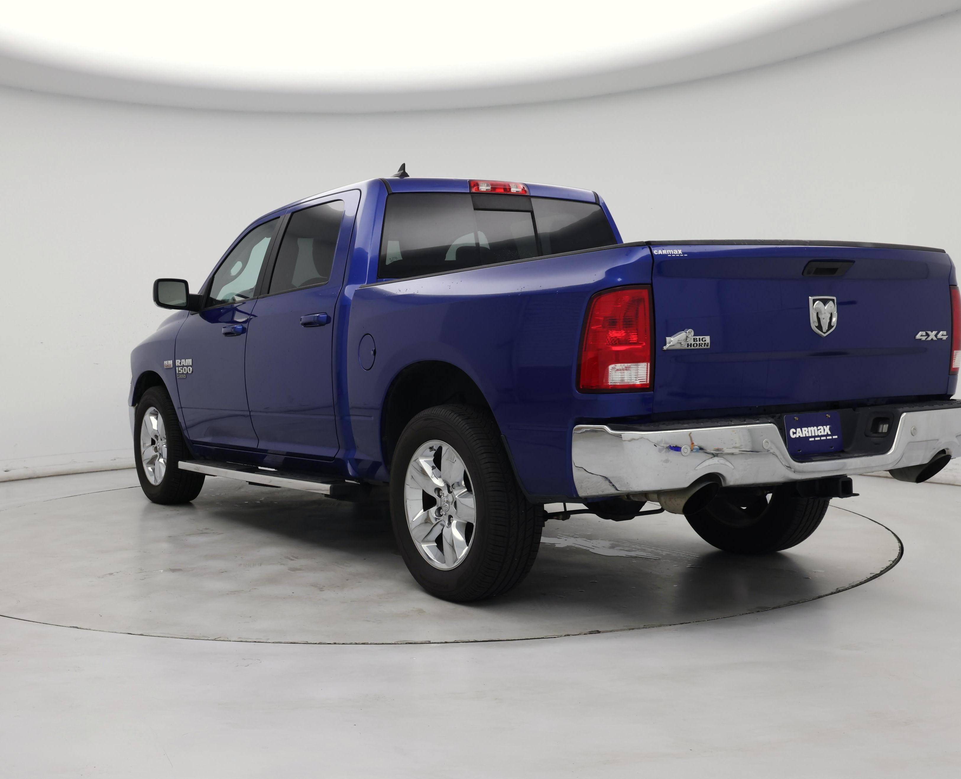 Thumbnail: 2019 RAM 1500 Classic - 2