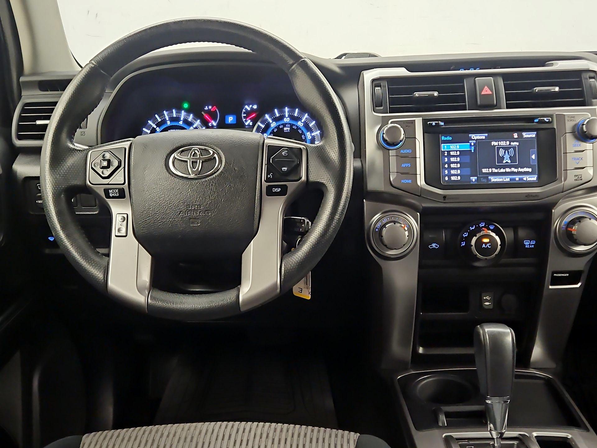 Thumbnail: 2015 Toyota 4Runner - 10