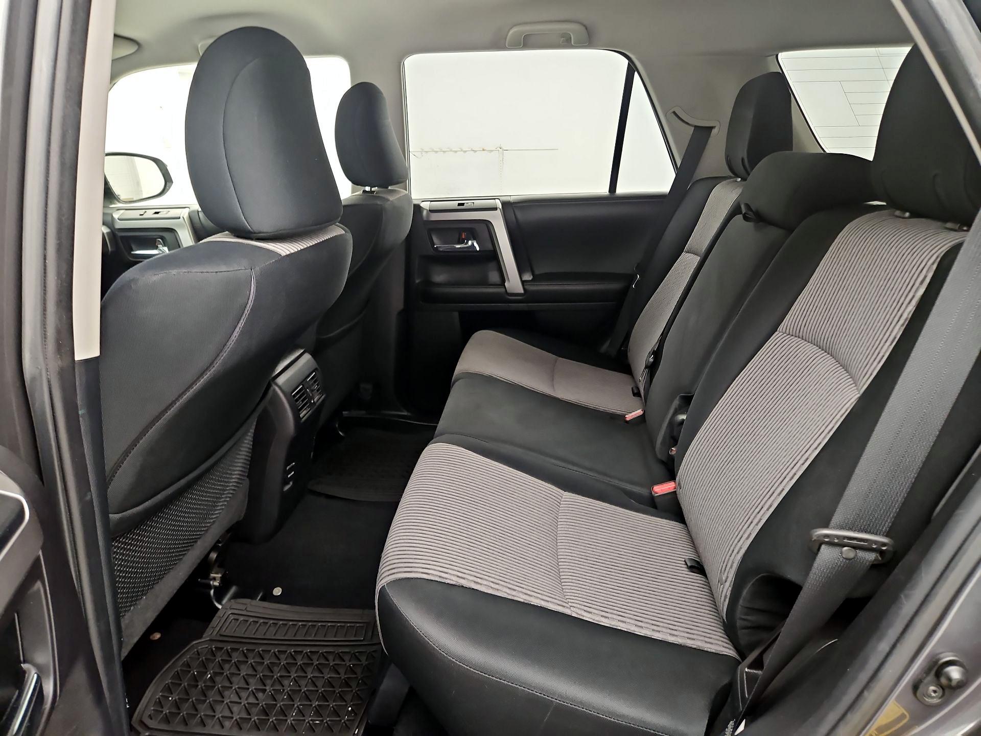 Thumbnail: 2015 Toyota 4Runner - 19