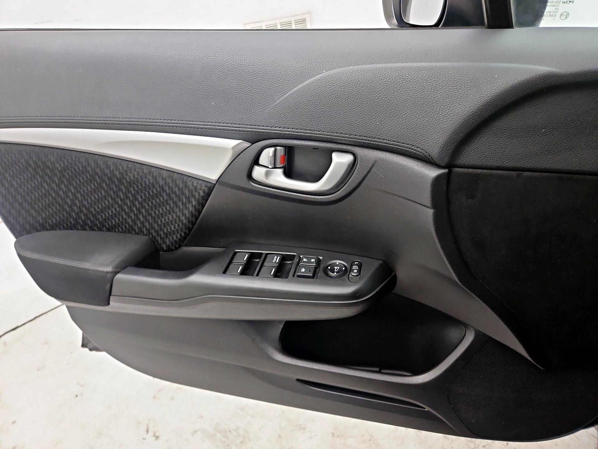 Thumbnail: 2015 Honda Civic - 12