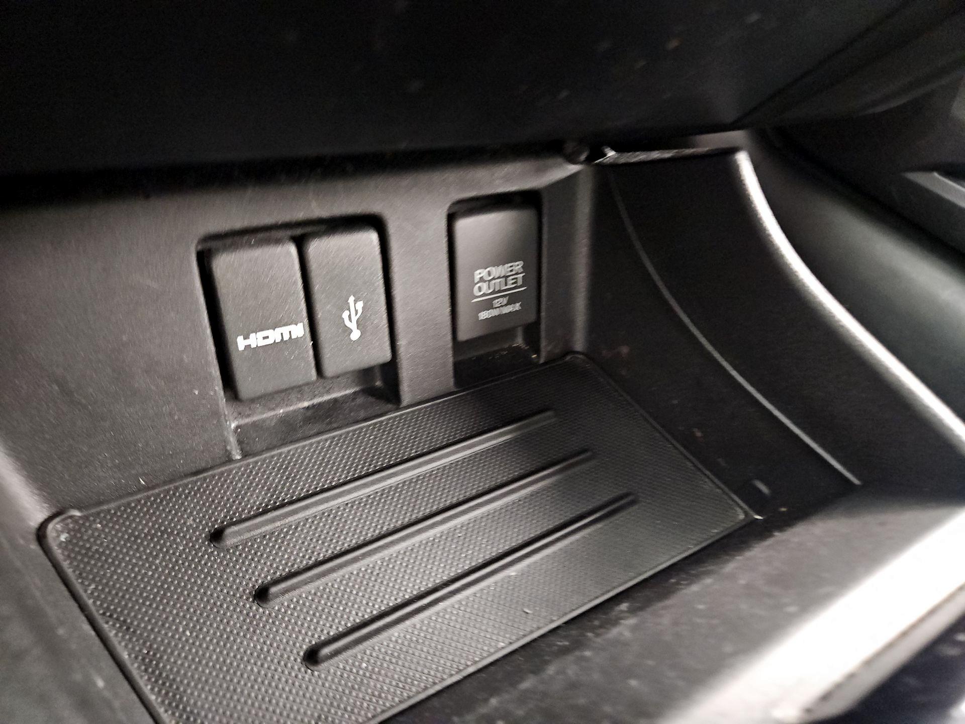 Thumbnail: 2015 Honda Civic - 18