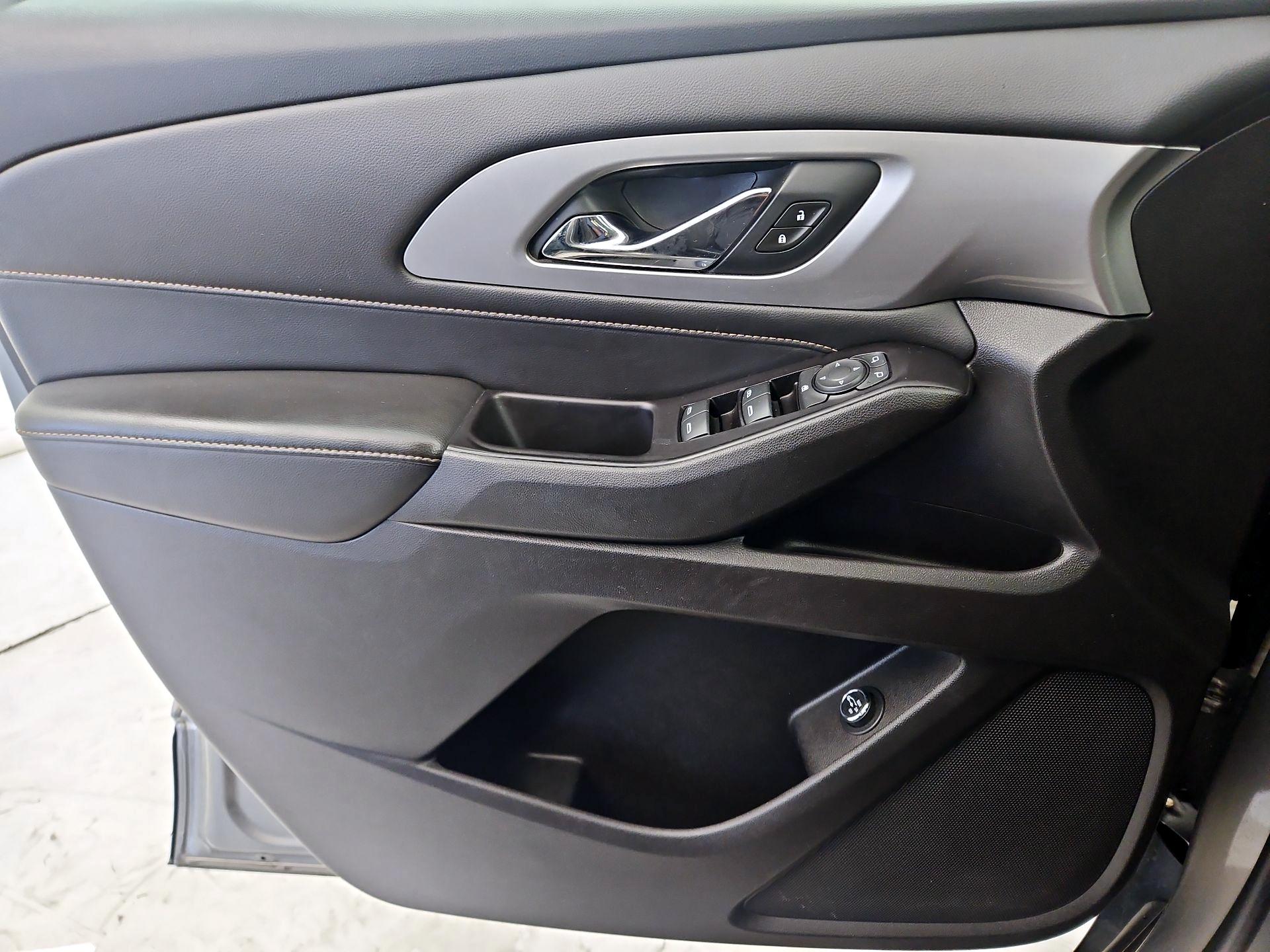 Thumbnail: 2019 Chevrolet Traverse - 12