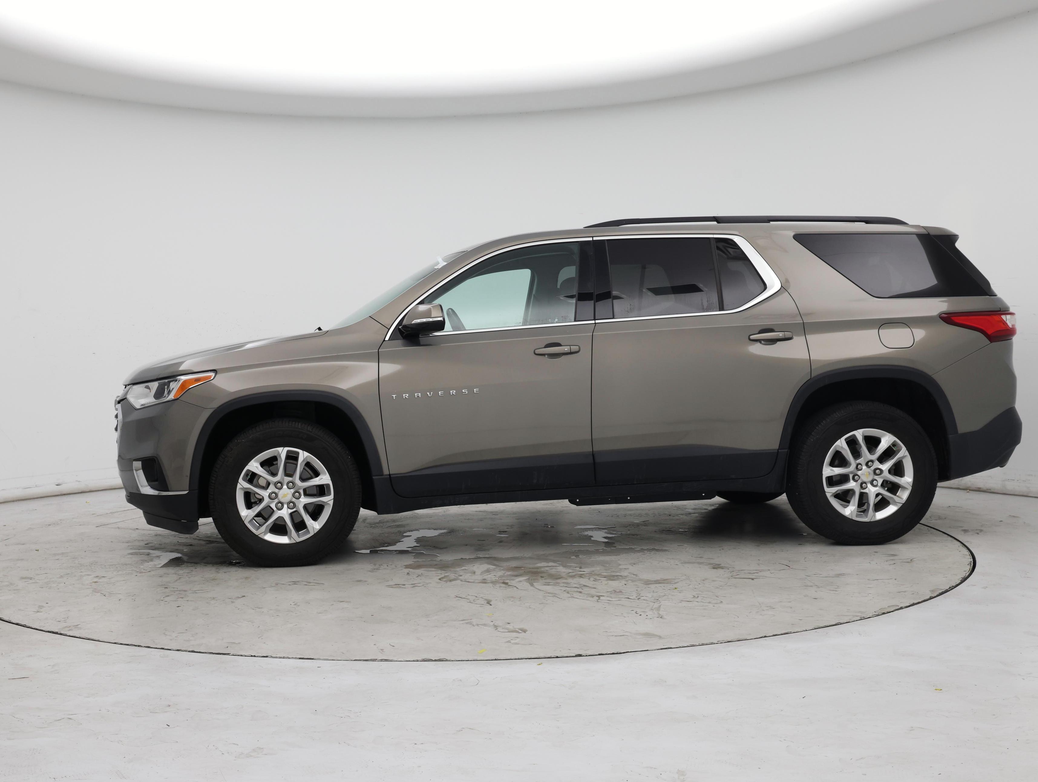 Thumbnail: 2019 Chevrolet Traverse - 3