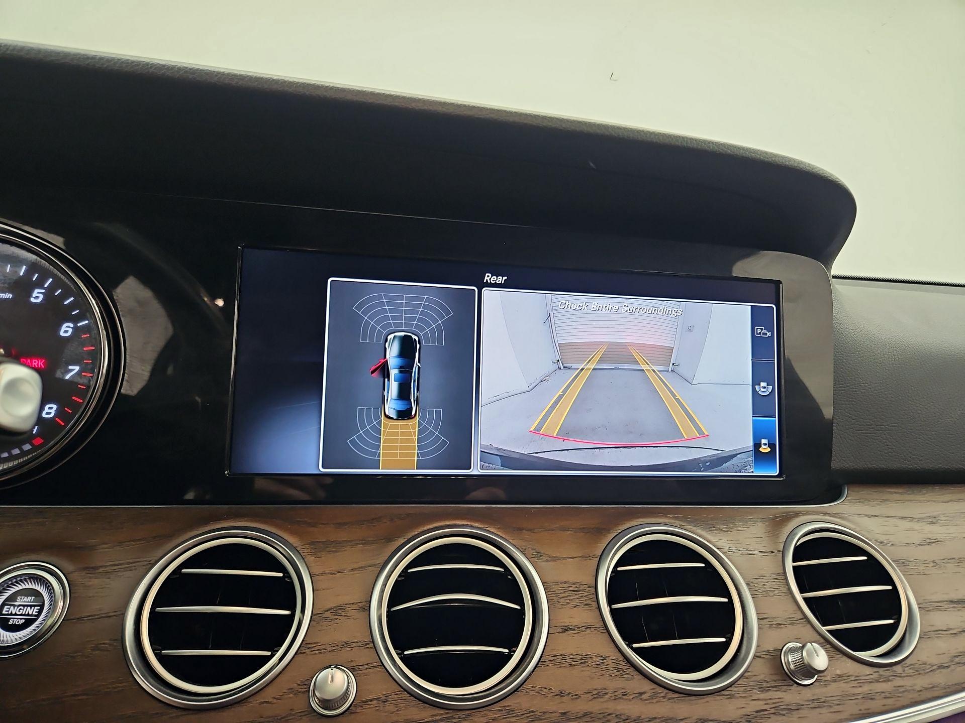 Thumbnail: 2018 Mercedes-Benz E-Class - 15