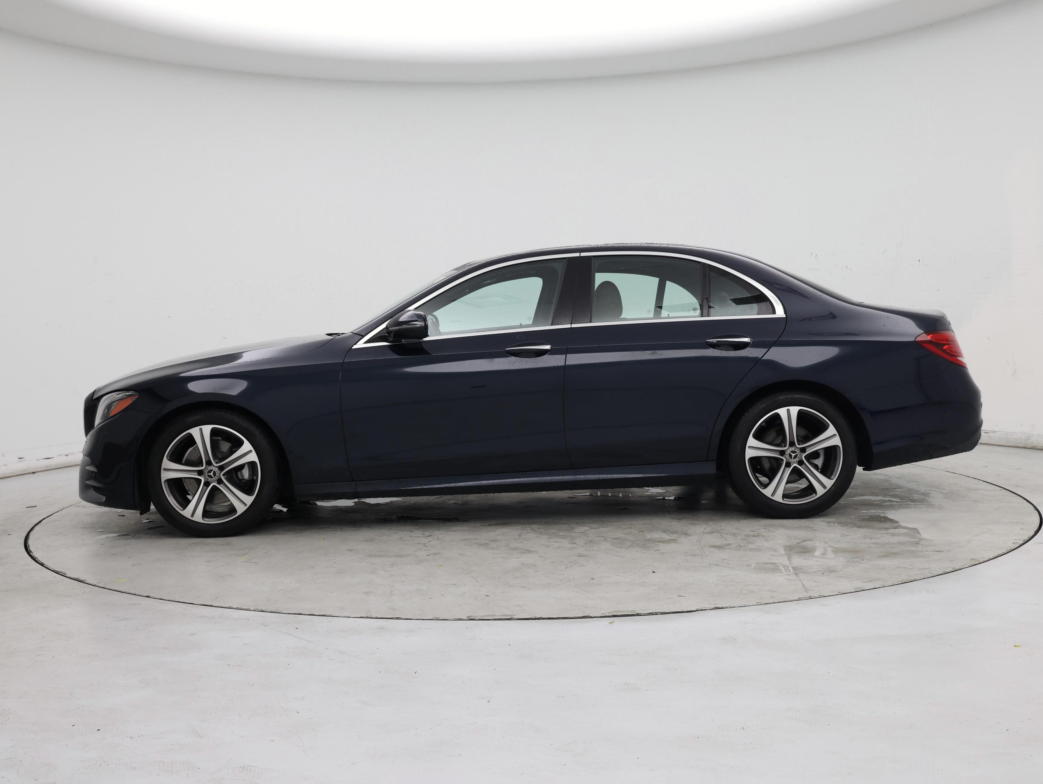 Thumbnail: 2018 Mercedes-Benz E-Class - 3