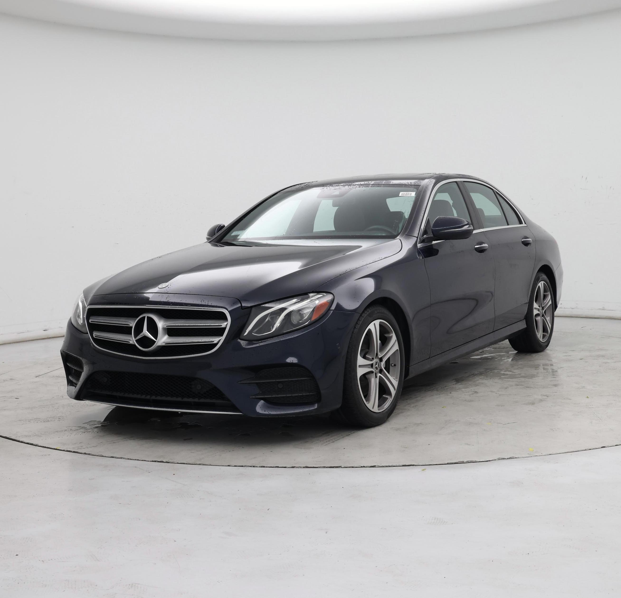 Thumbnail: 2018 Mercedes-Benz E-Class - 4
