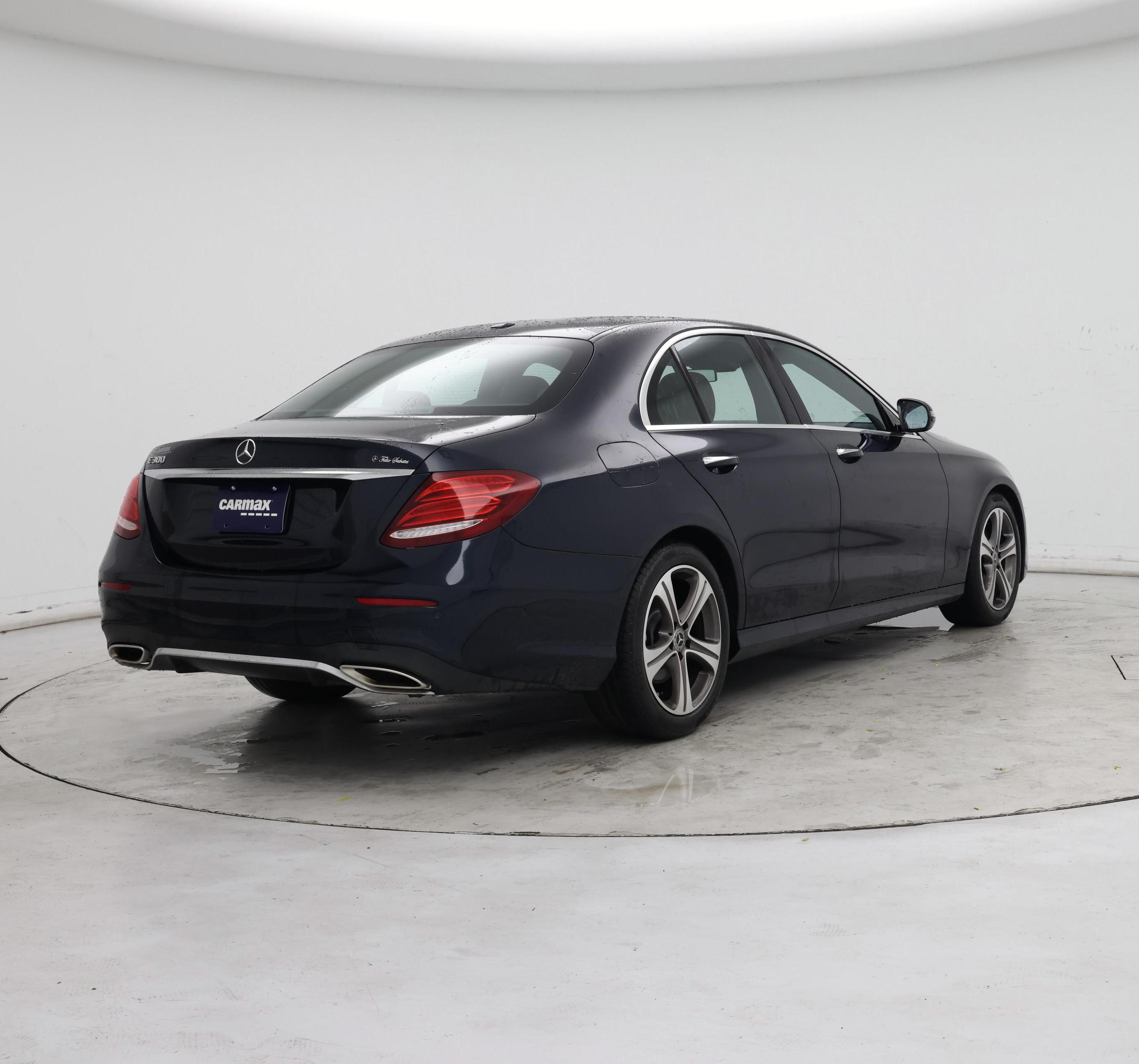 Thumbnail: 2018 Mercedes-Benz E-Class - 8