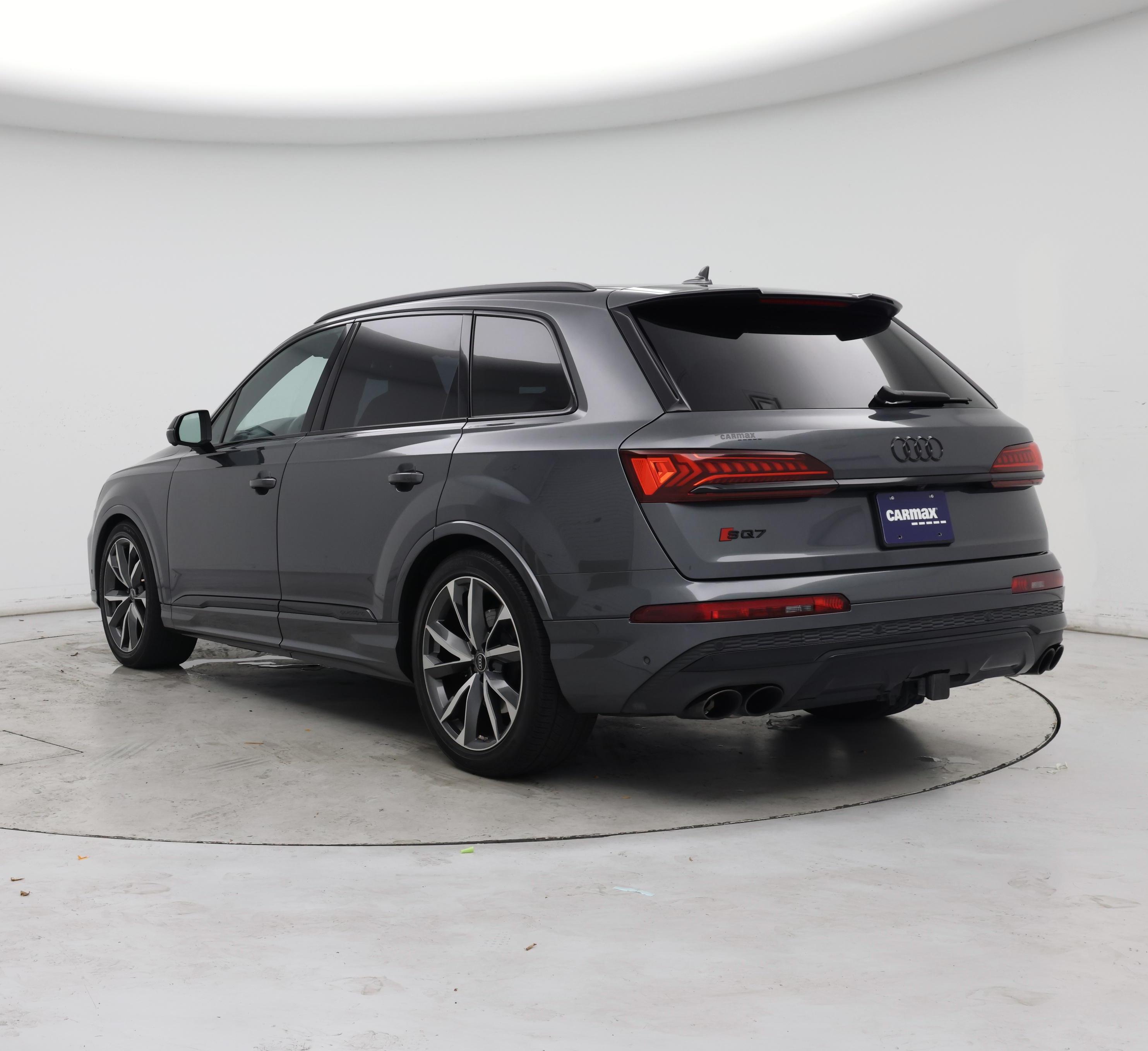 Thumbnail: 2023 Audi SQ7 - 2