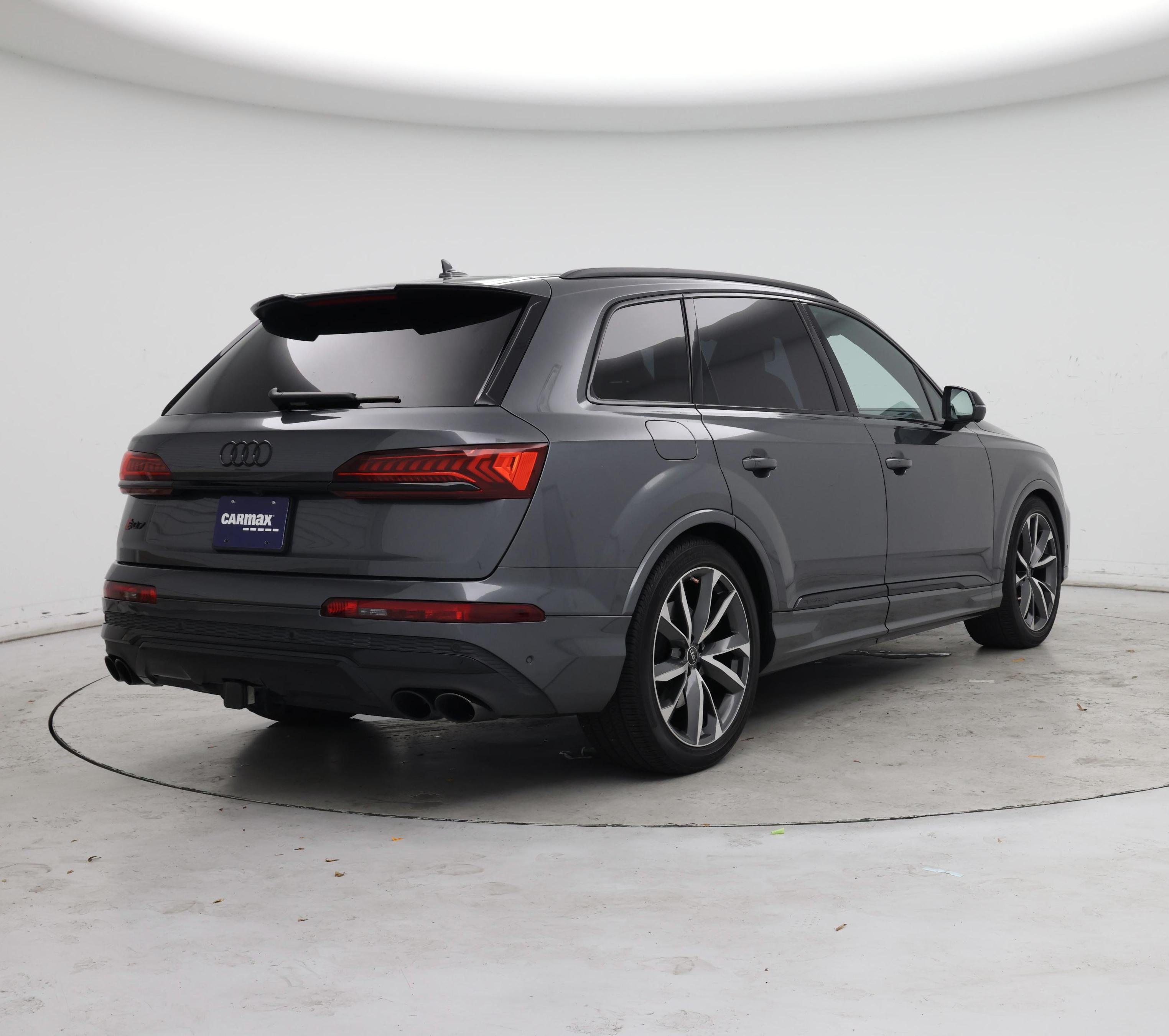 Thumbnail: 2023 Audi SQ7 - 8