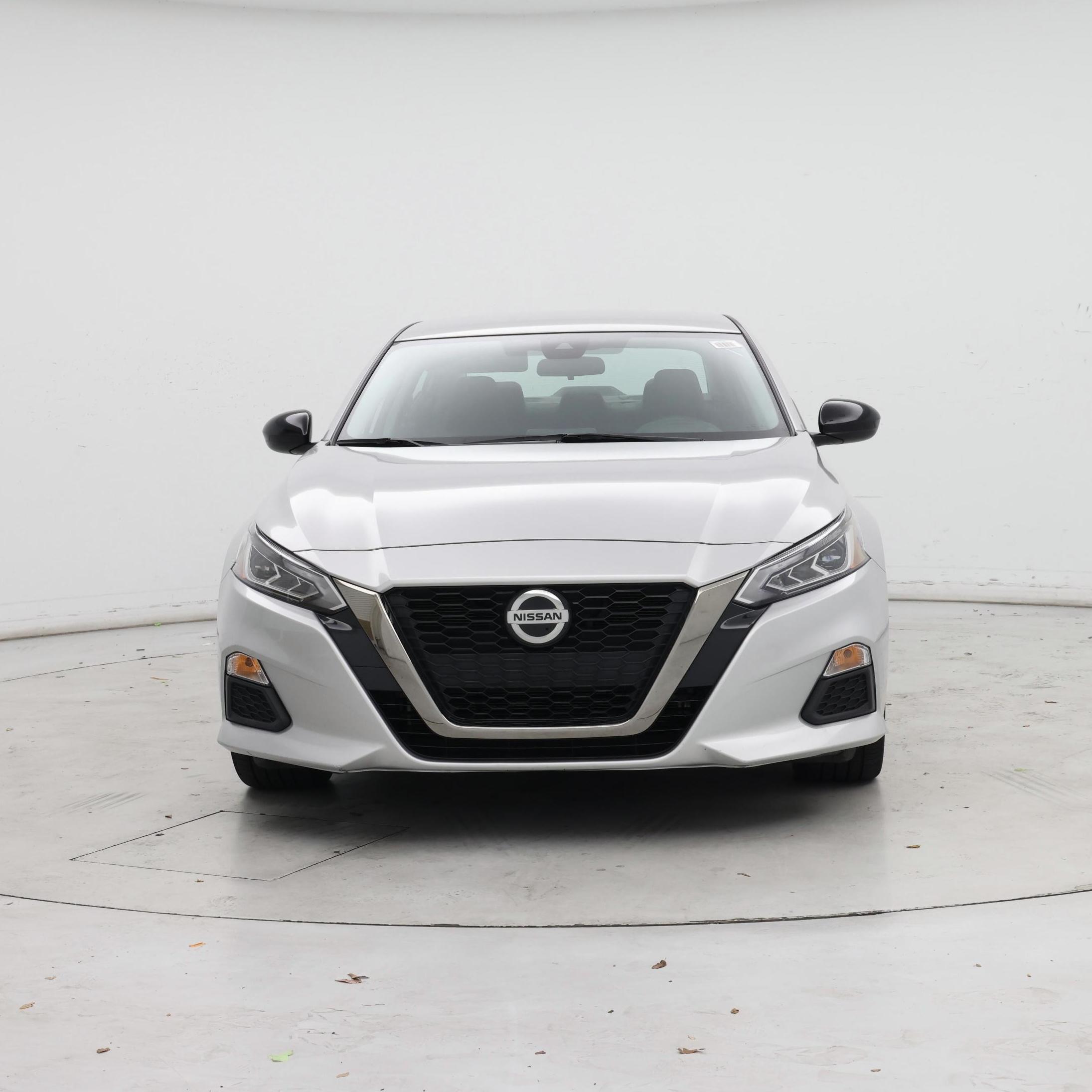 Thumbnail: 2020 Nissan Altima - 5