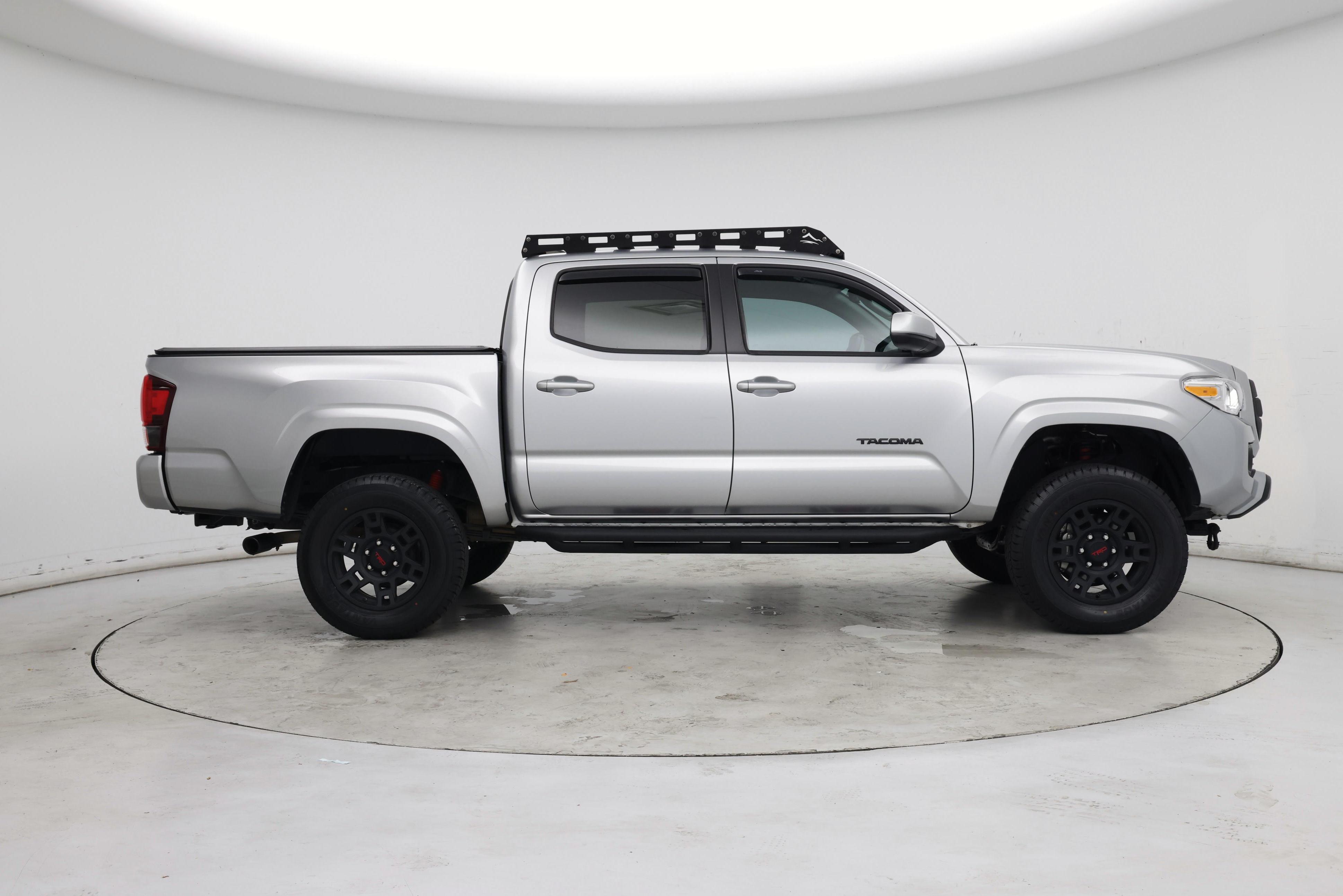Thumbnail: 2022 Toyota Tacoma - 7