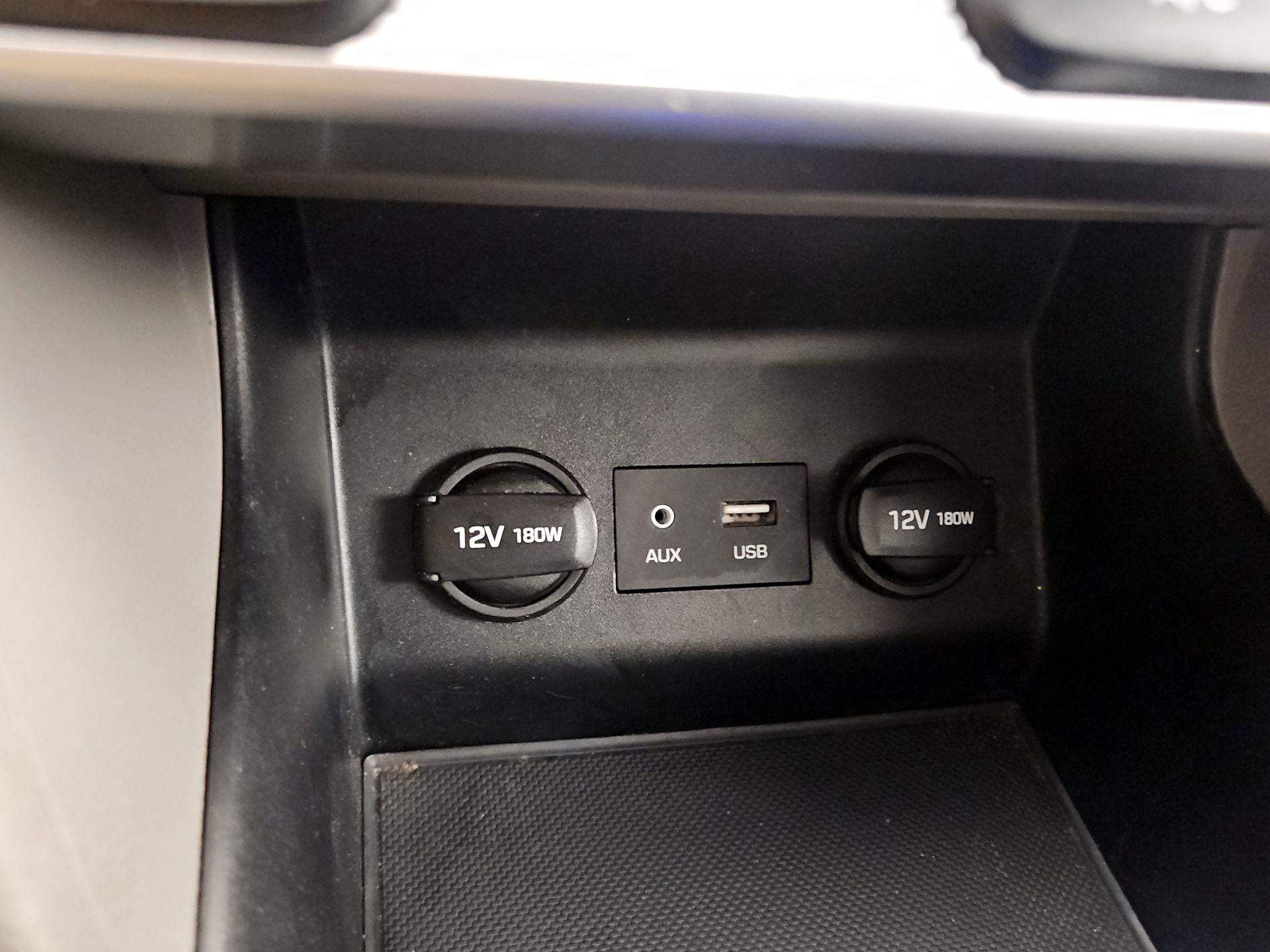 Thumbnail: 2019 Hyundai Elantra - 18