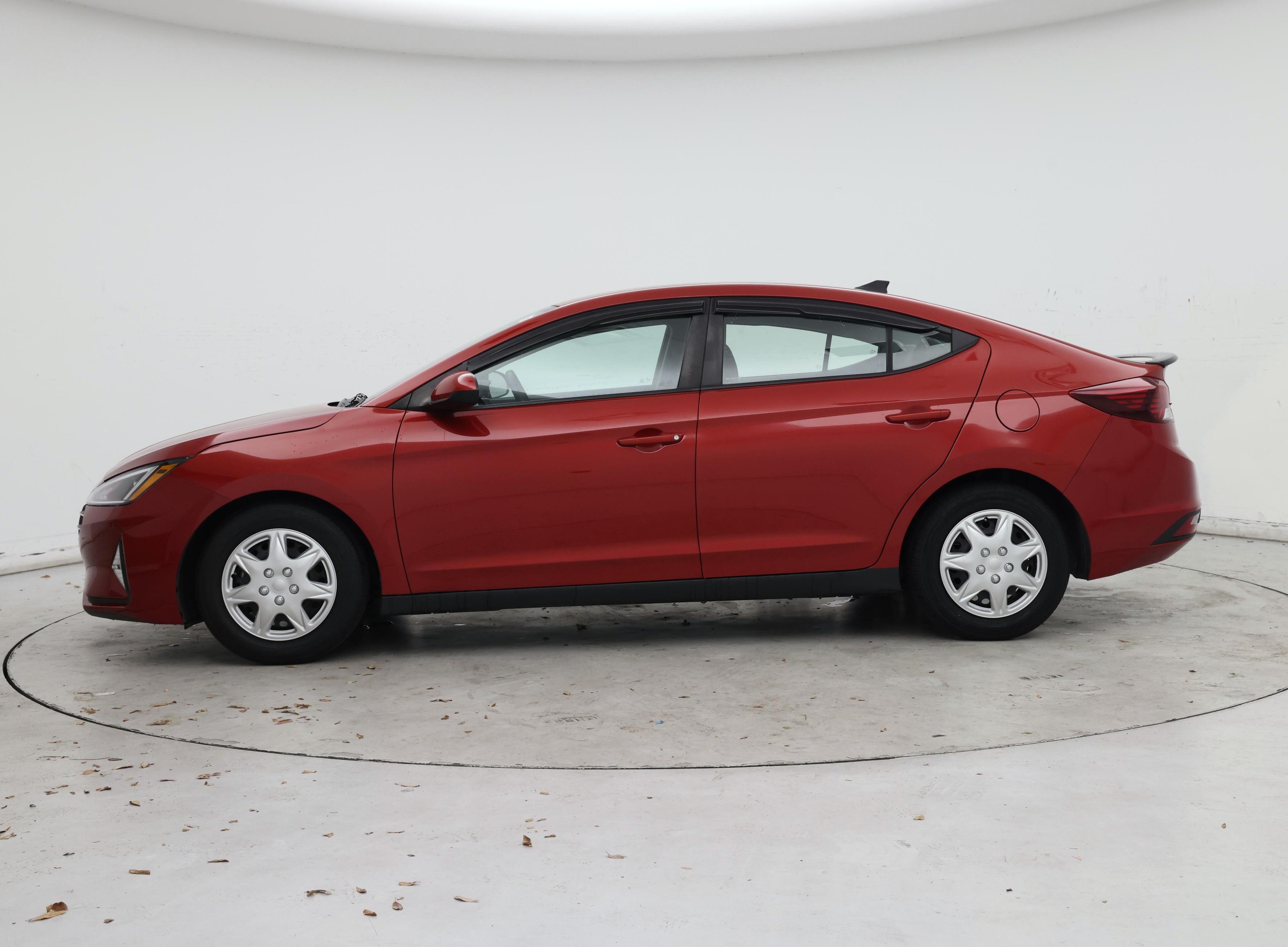 Thumbnail: 2019 Hyundai Elantra - 3